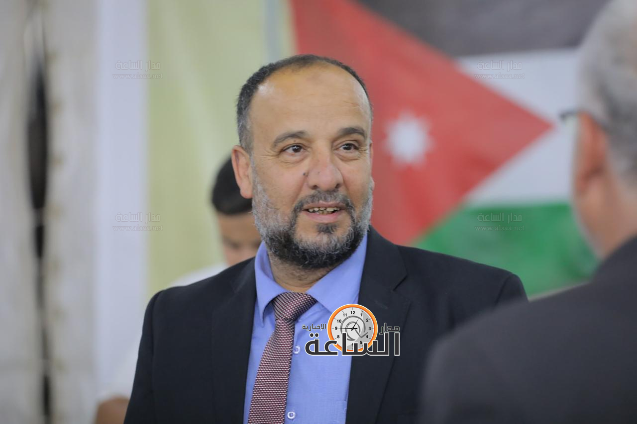 Madar Al-Saa Images 0.900391453842655