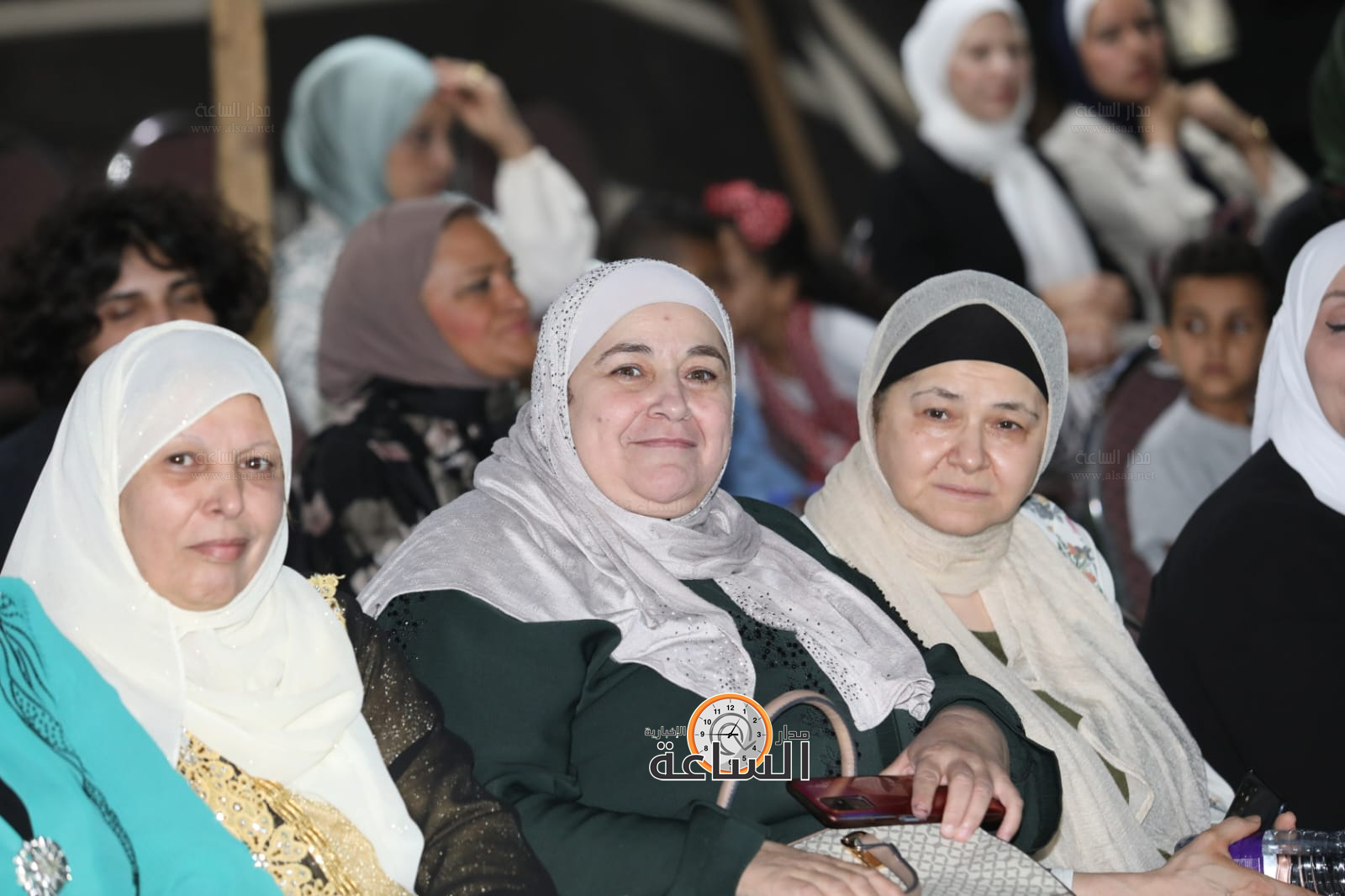 Madar Al-Saa Images 0.428208556805155