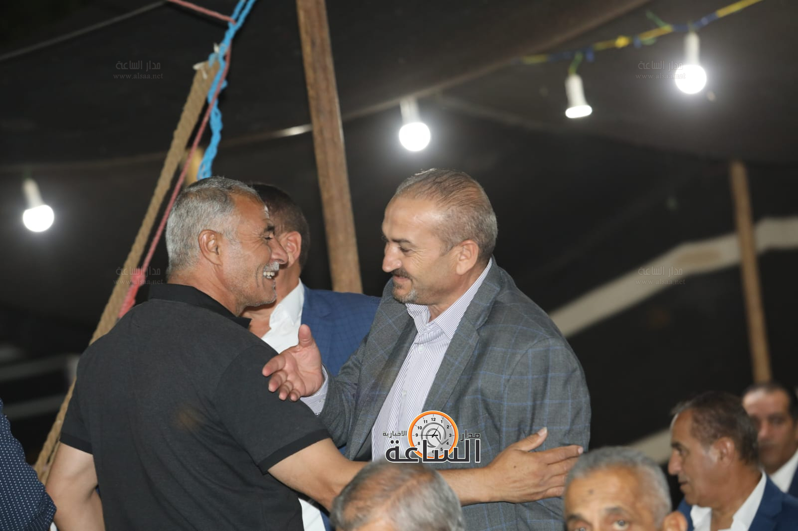 Madar Al-Saa Images 0.9250169422437007