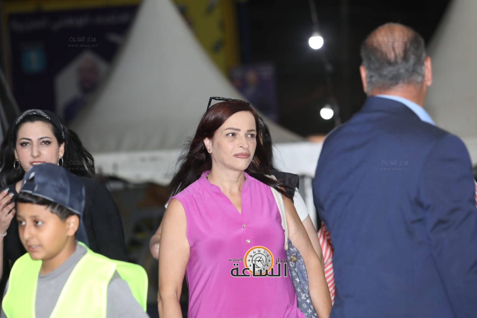 Madar Al-Saa Images 0.7244104304193302