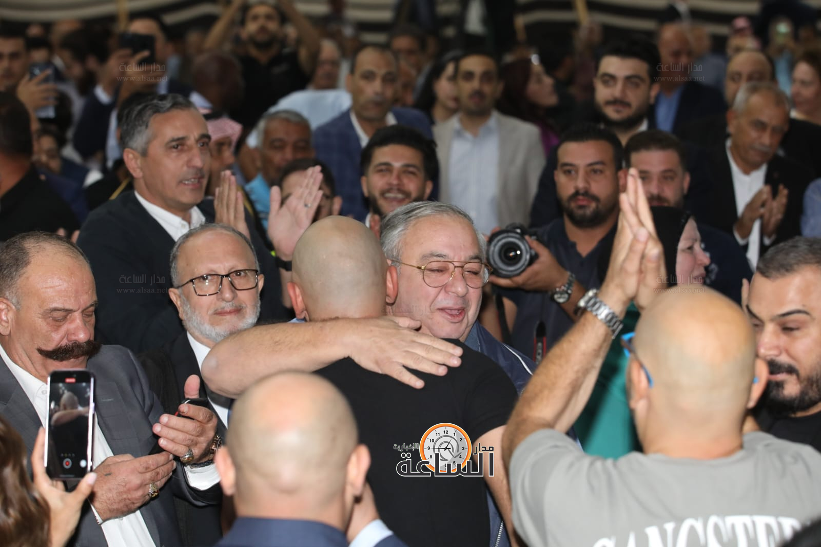 Madar Al-Saa Images 0.5310942426434431