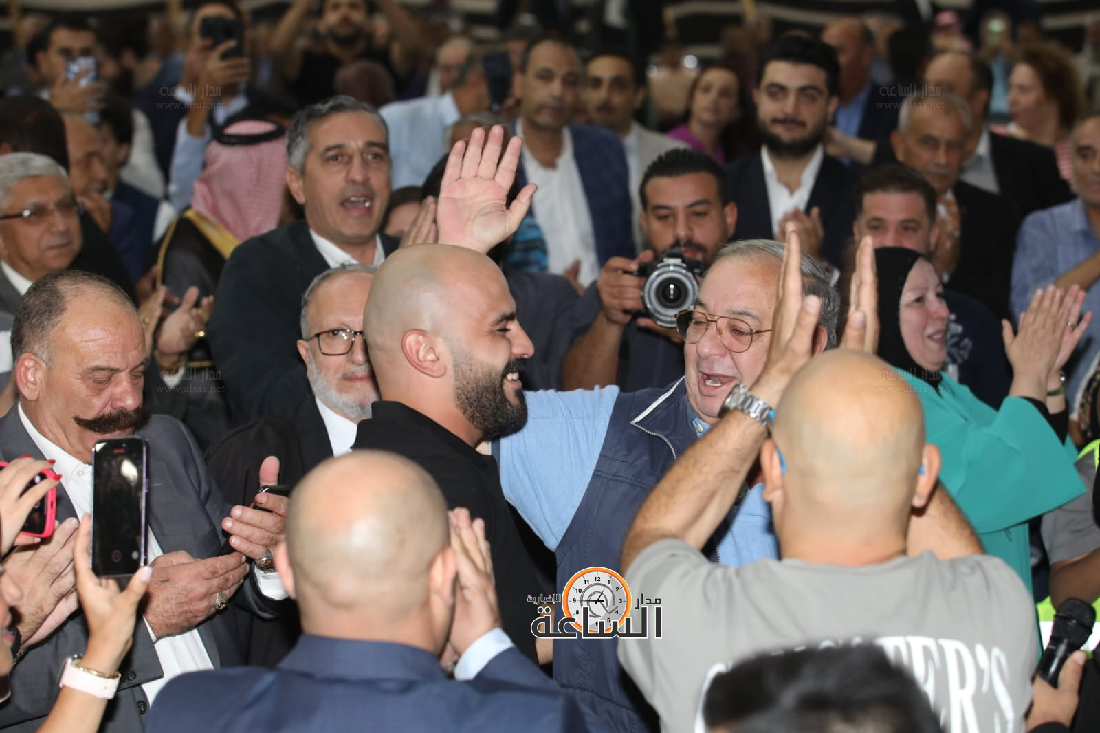 Madar Al-Saa Images 0.022719595418416505