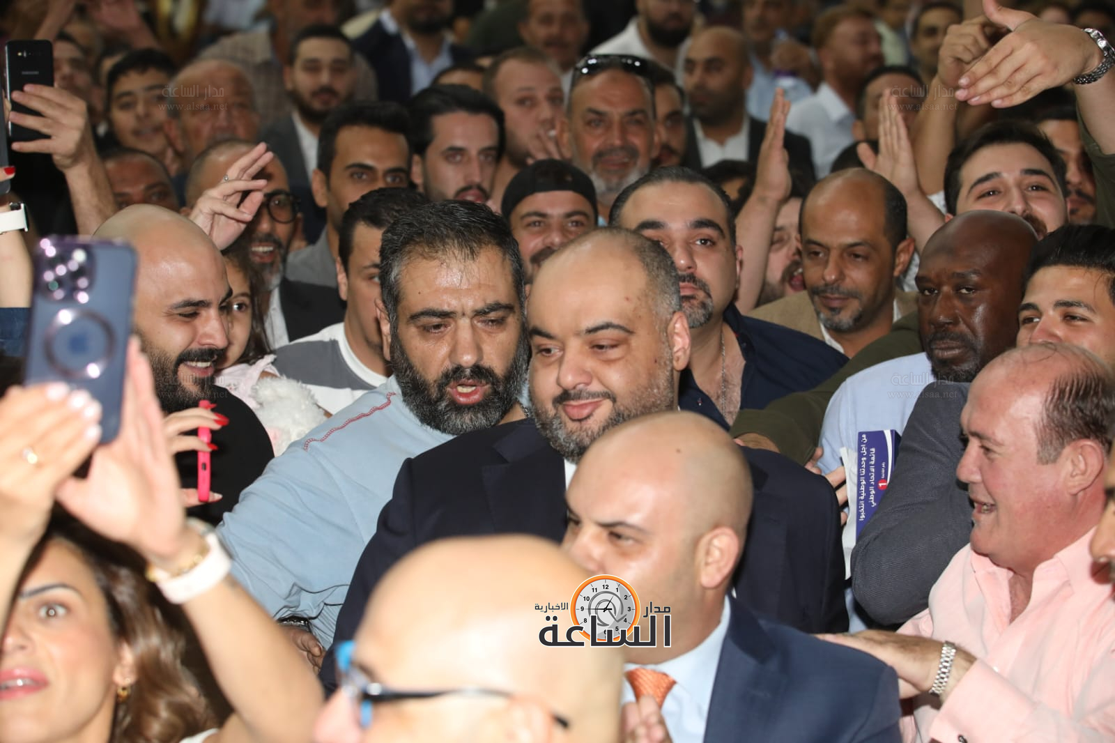 Madar Al-Saa Images 0.38265825880871684