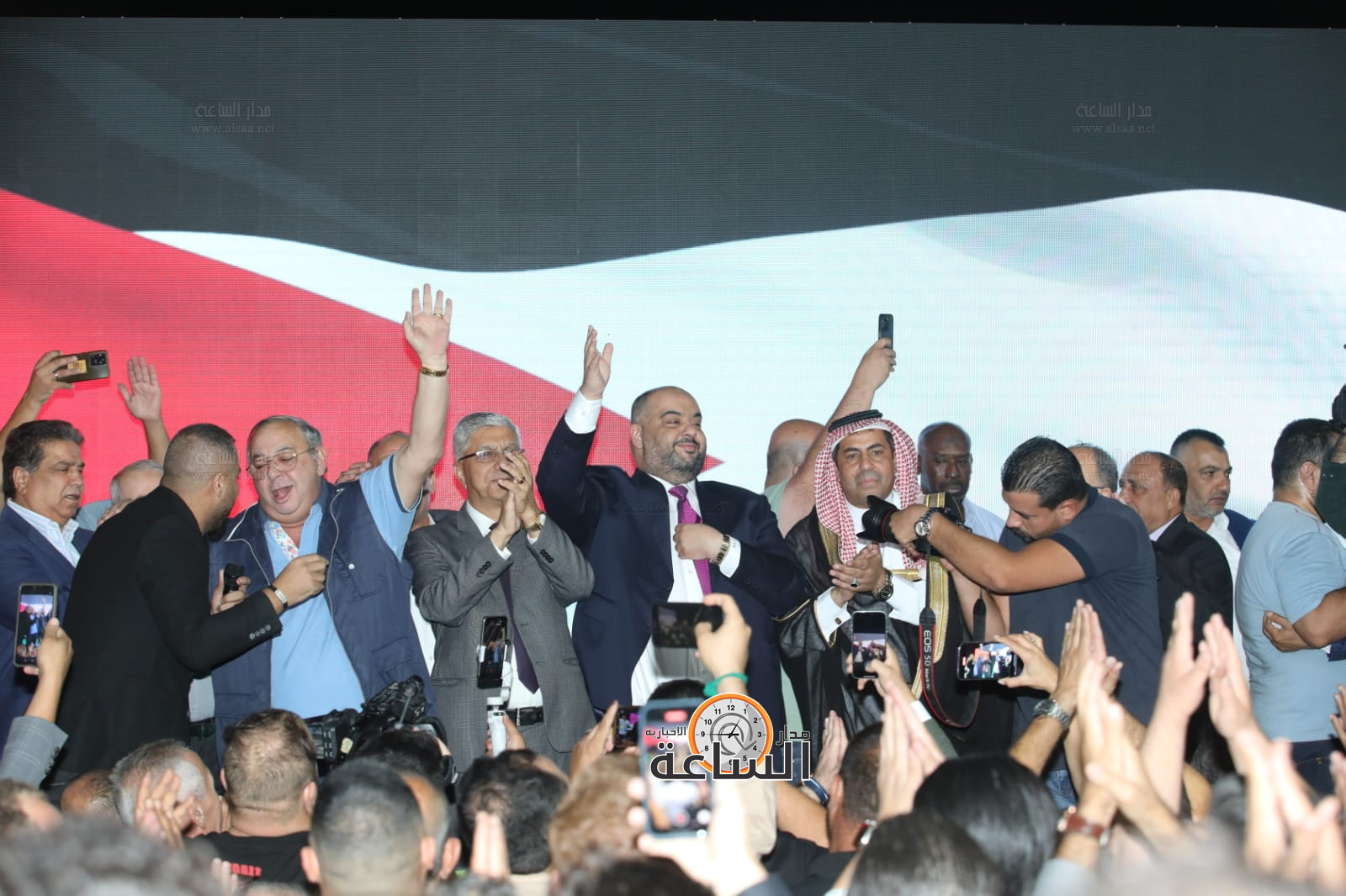 Madar Al-Saa Images 0.10021412415168673