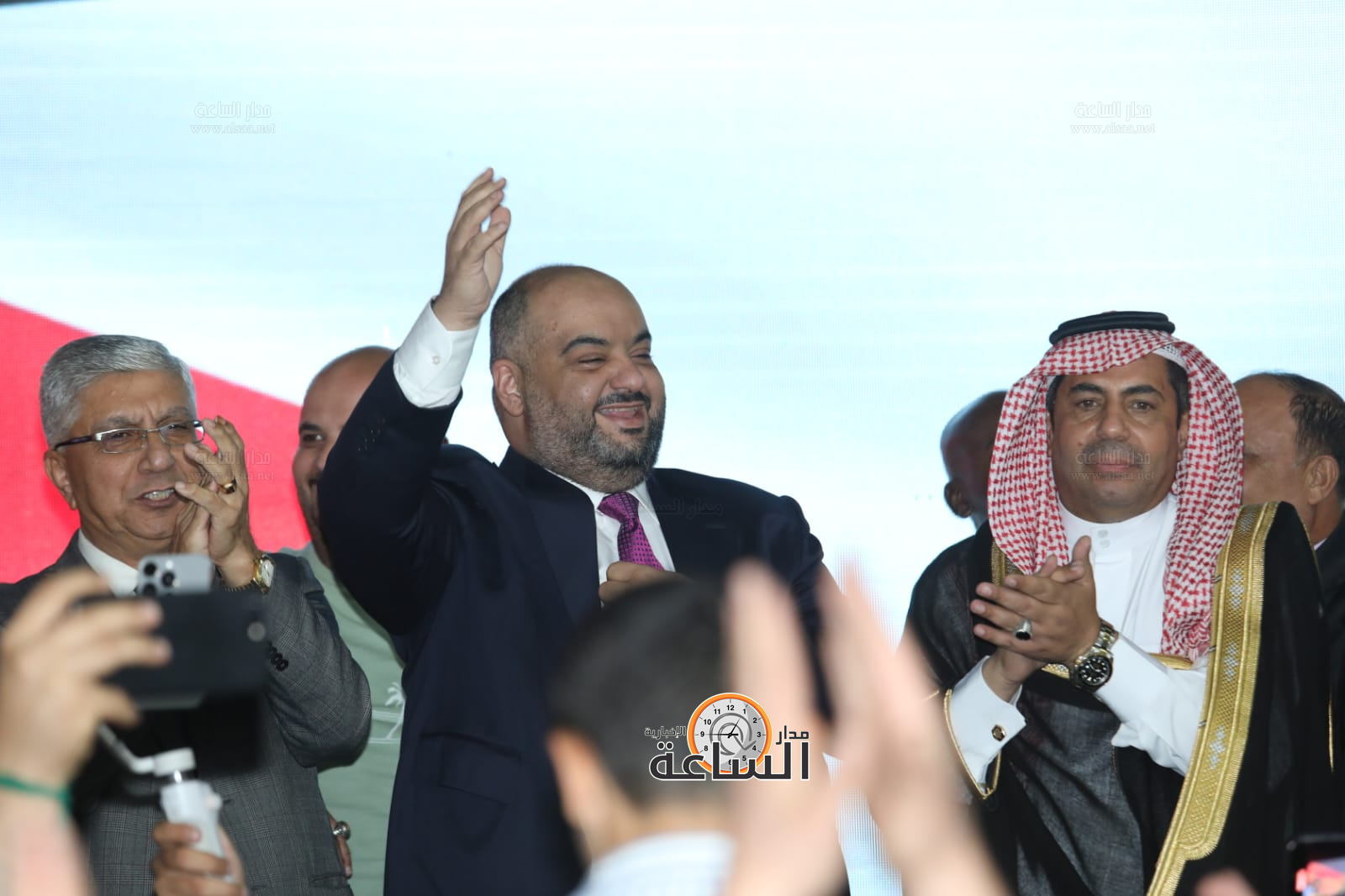 Madar Al-Saa Images 0.6636824115977318