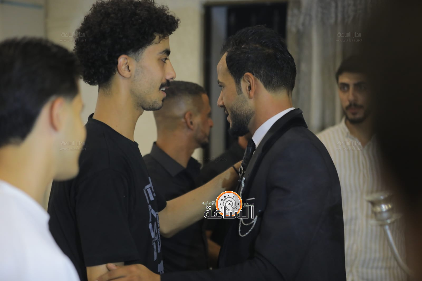 Madar Al-Saa Images 0.1514653444094043