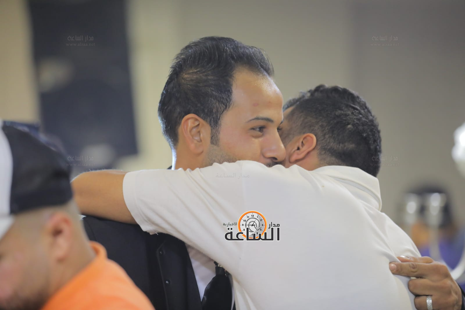 Madar Al-Saa Images 0.04140454832649576