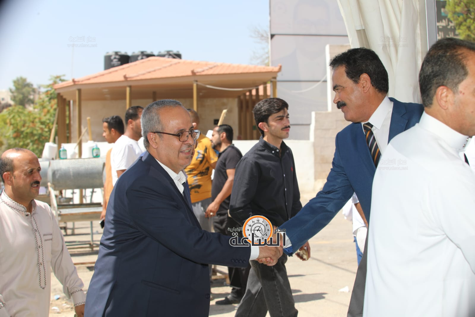 Madar Al-Saa Images 0.14481544801144608