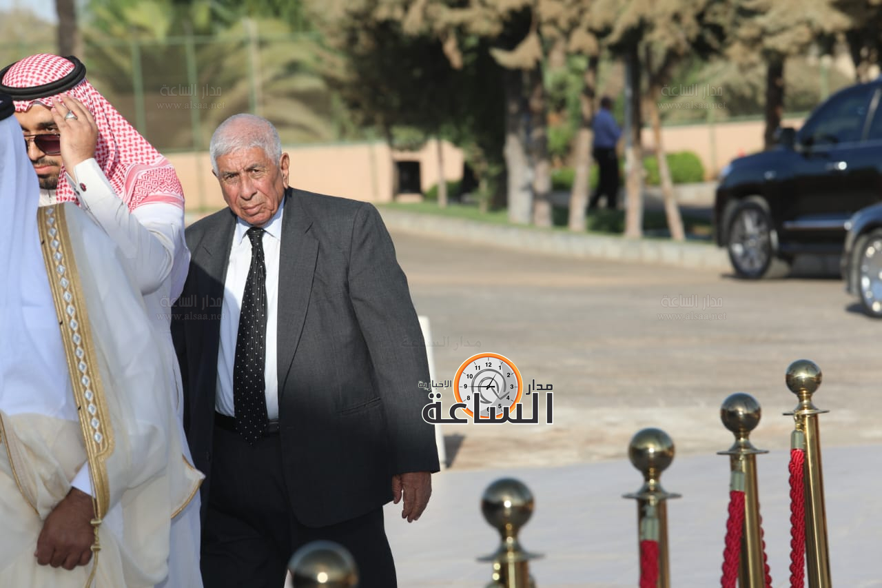 Madar Al-Saa Images 0.8446686063393012