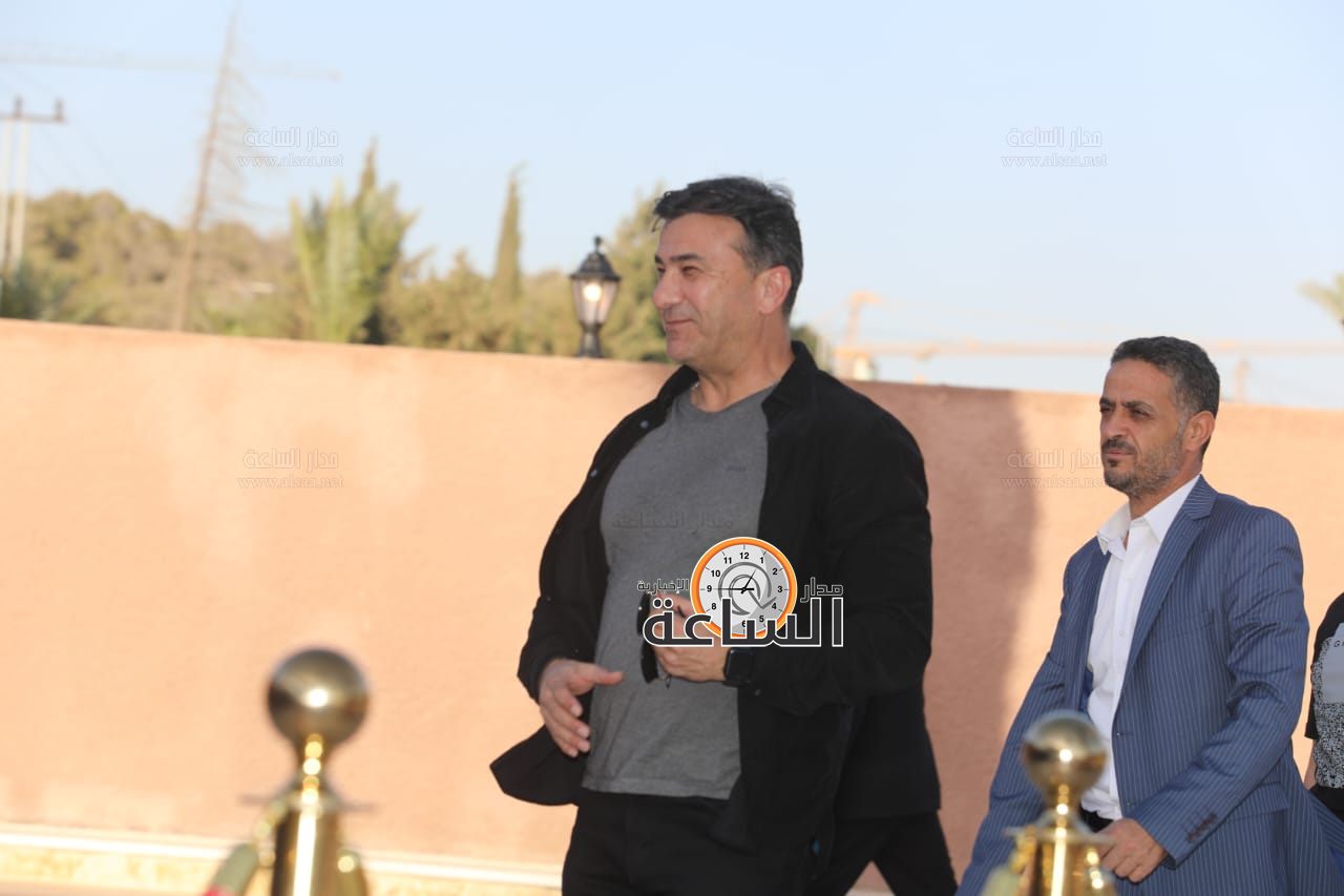 Madar Al-Saa Images 0.5862424574424974