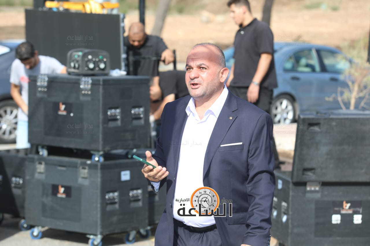 Madar Al-Saa Images 0.377381351494932