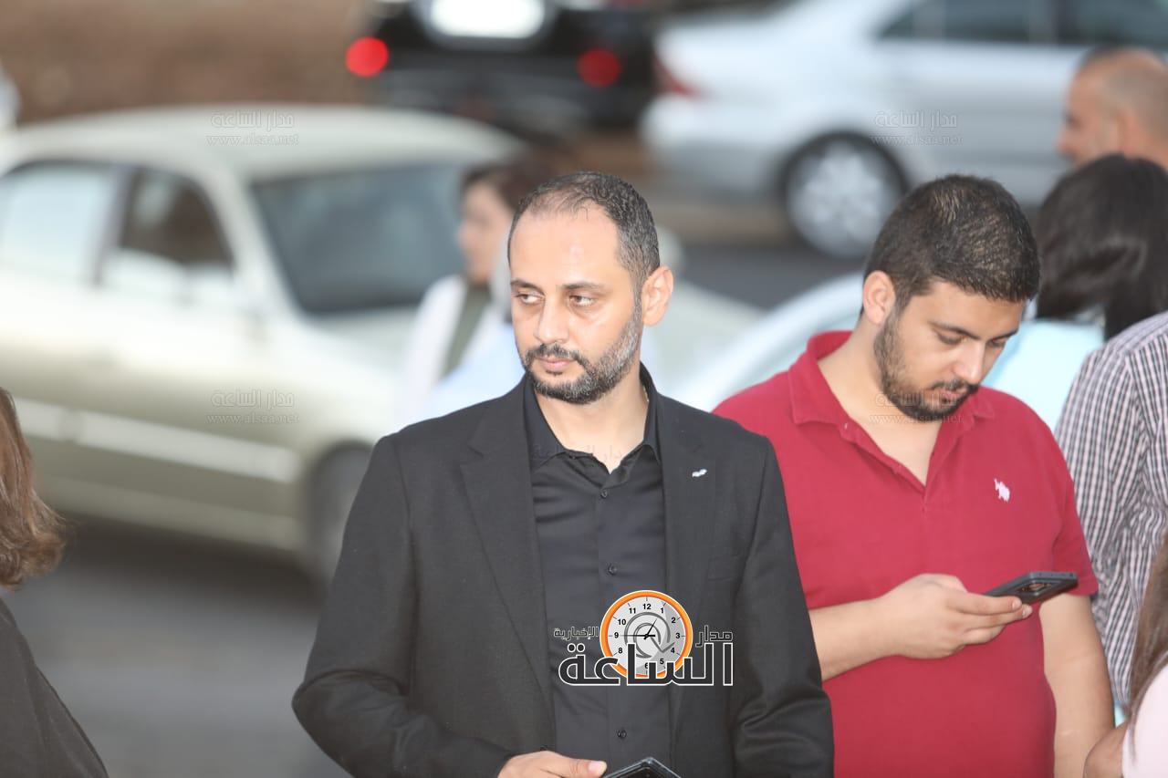 Madar Al-Saa Images 0.8771059236464254