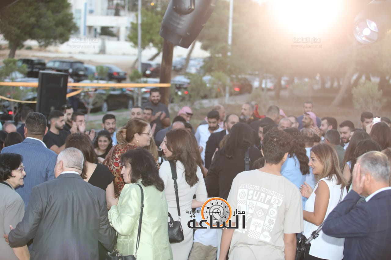 Madar Al-Saa Images 0.08207045228161891