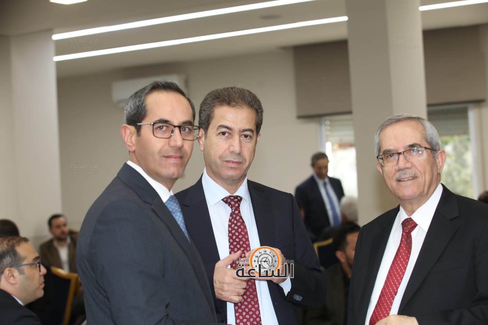 Madar Al-Saa Images 0.1353898130158182