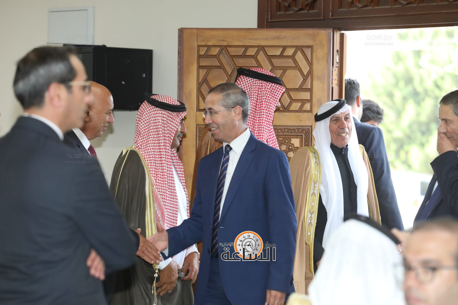 Madar Al-Saa Images 0.883421479347078