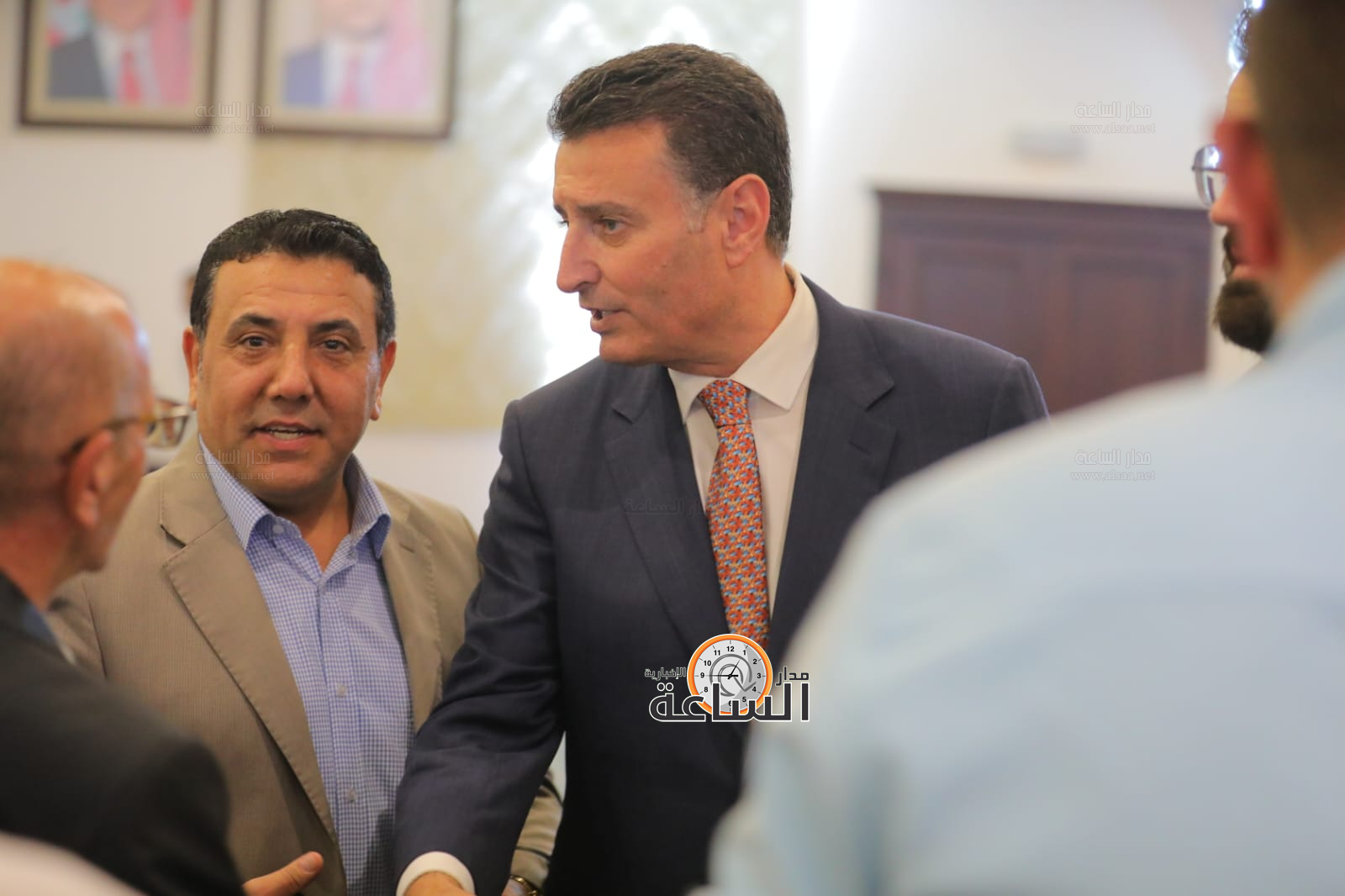 Madar Al-Saa Images 0.5855663400485907