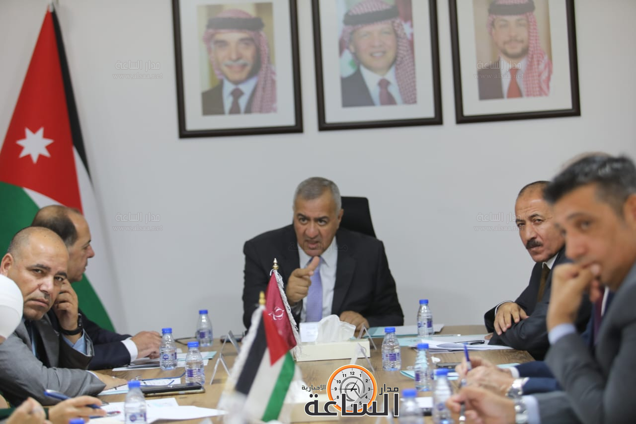 Madar Al-Saa Images 0.5759779511984764