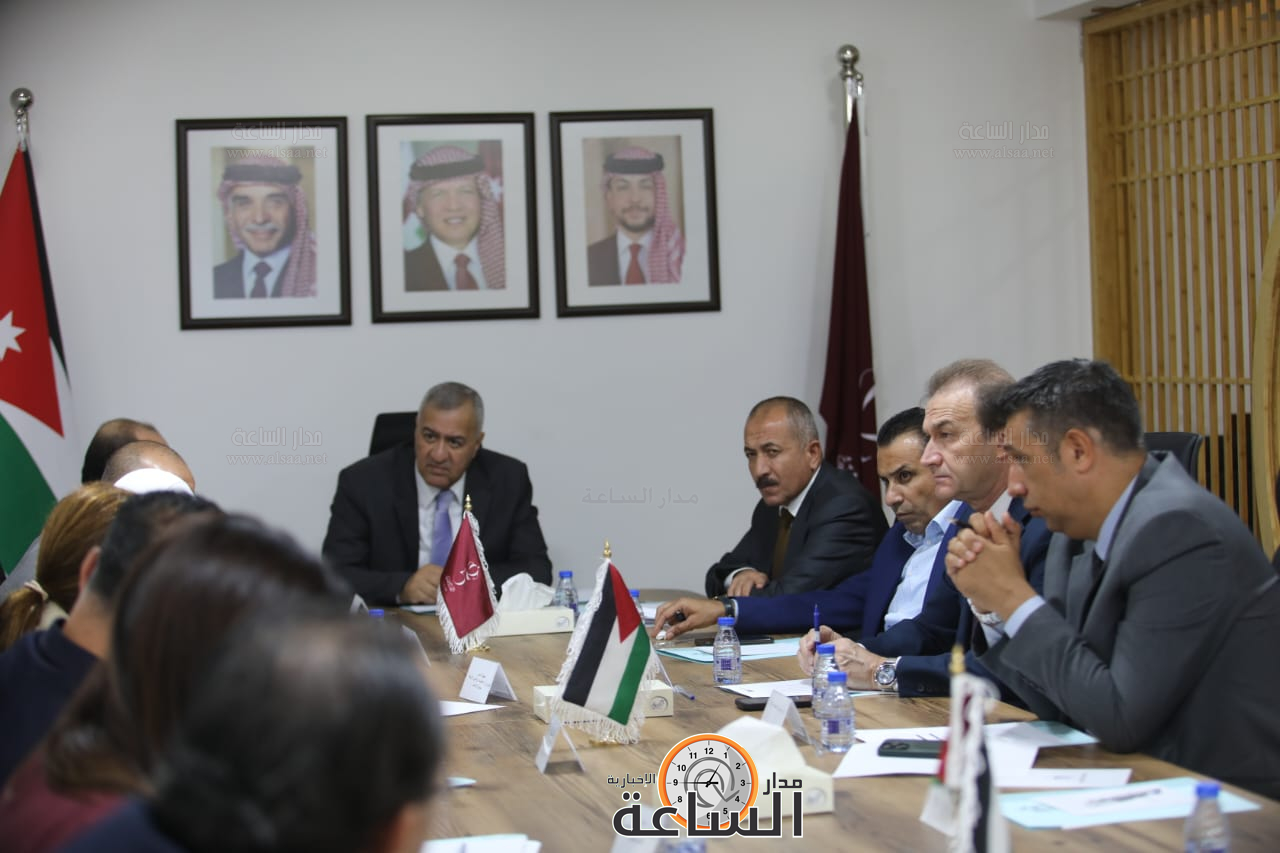 Madar Al-Saa Images 0.571441454681362