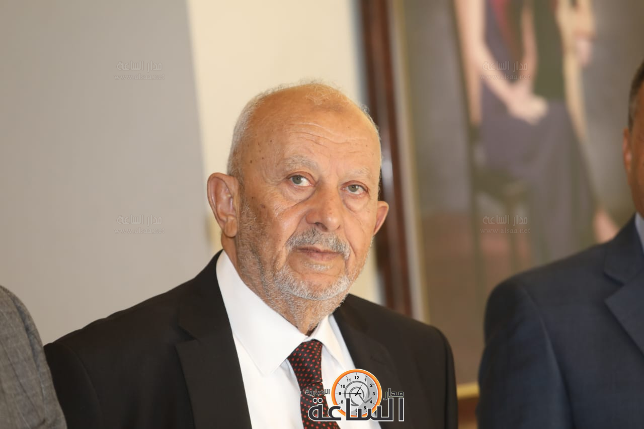 Madar Al-Saa Images 0.45818306774319373