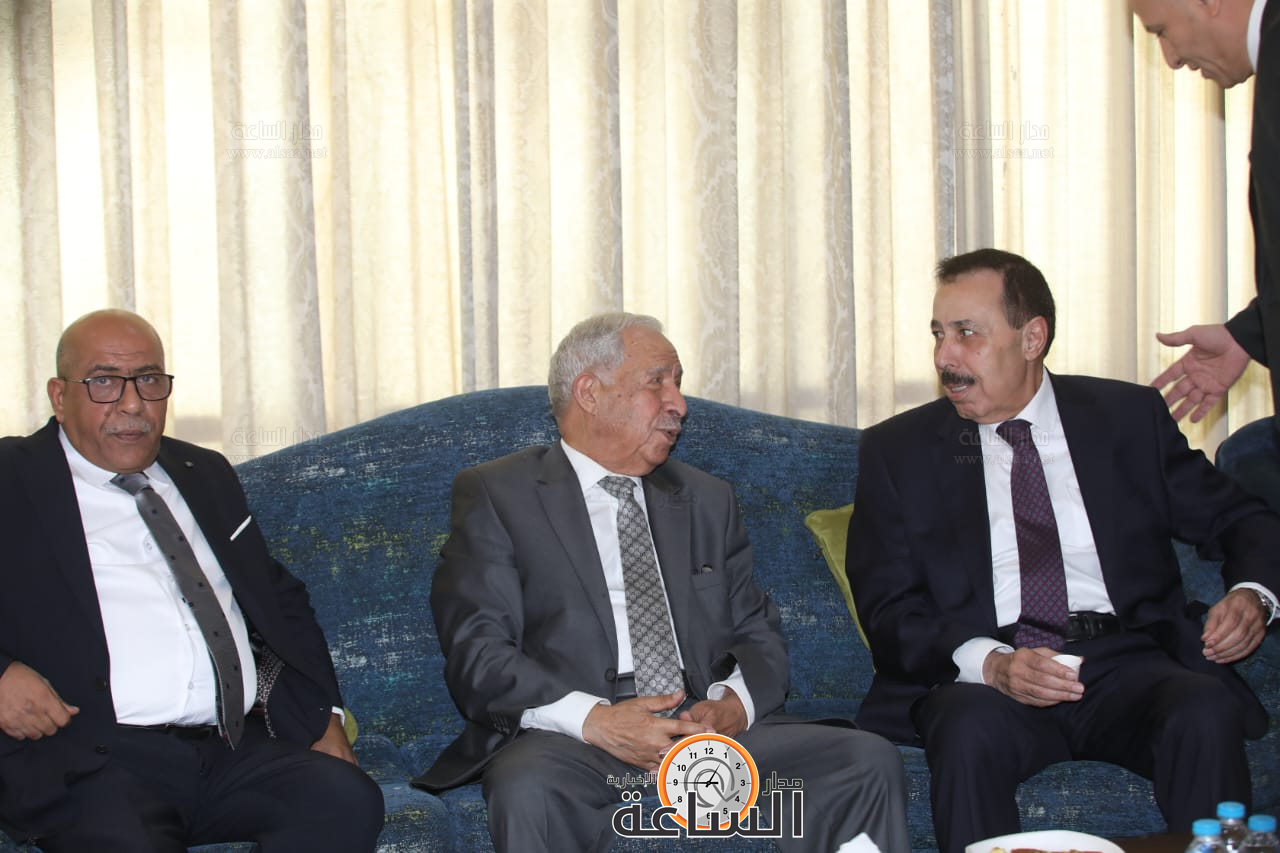 Madar Al-Saa Images 0.735698773693338