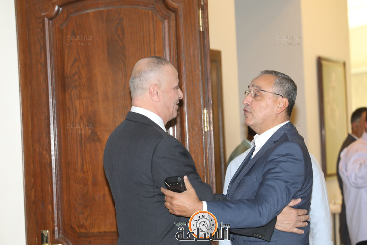 Madar Al-Saa Images 0.7724722758006217