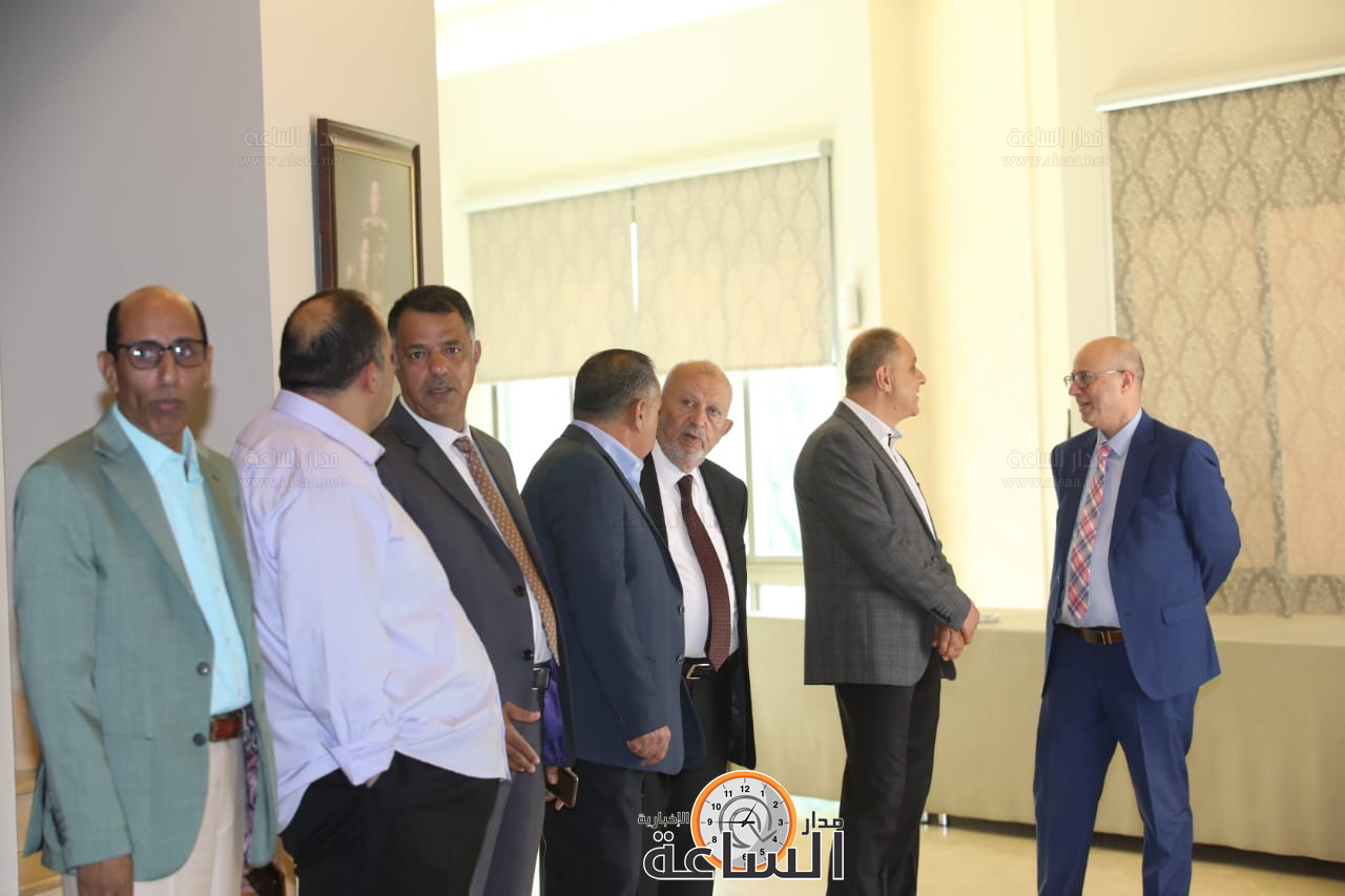 Madar Al-Saa Images 0.7121631499099221