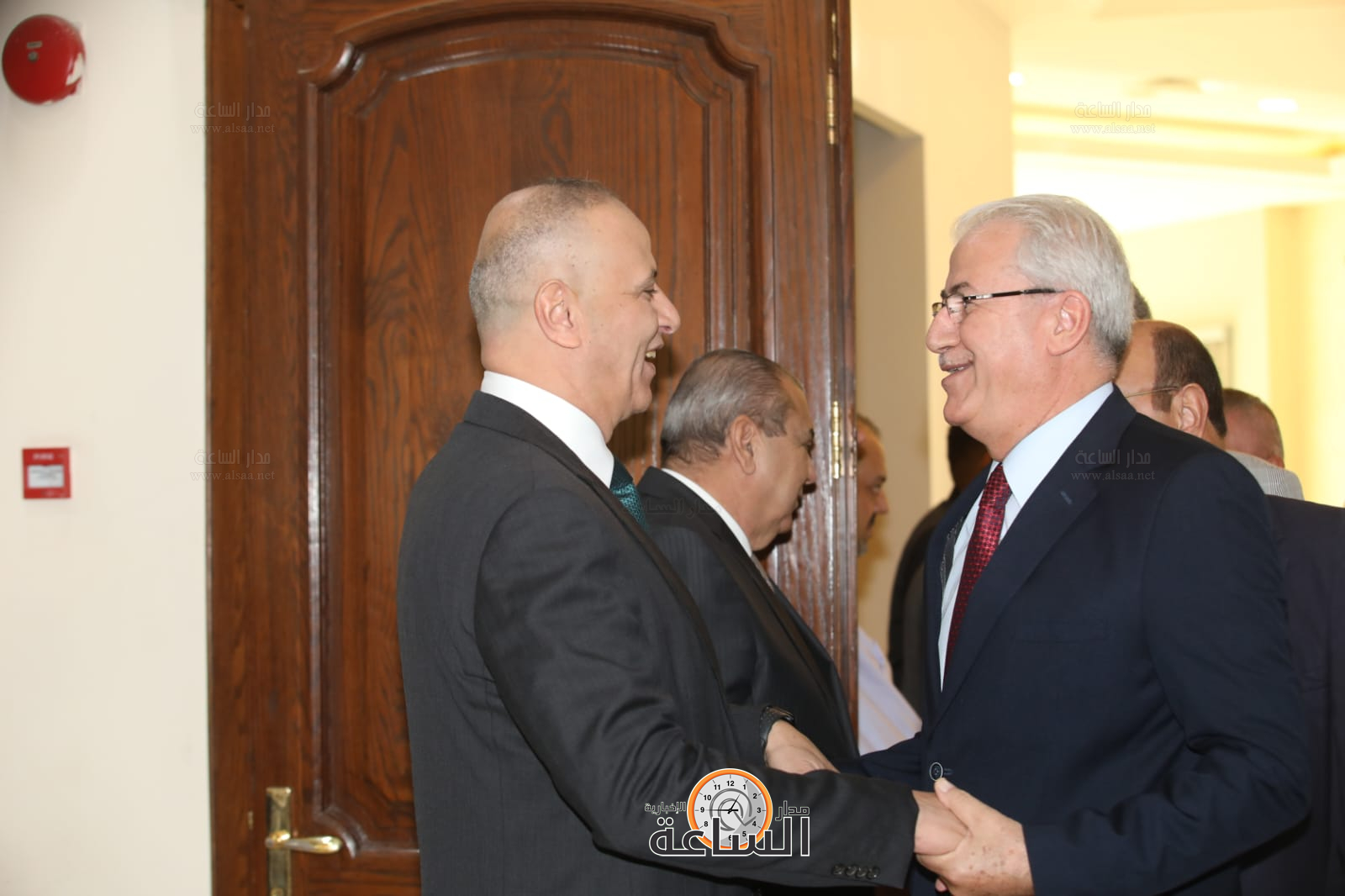 Madar Al-Saa Images 0.7900768615512226