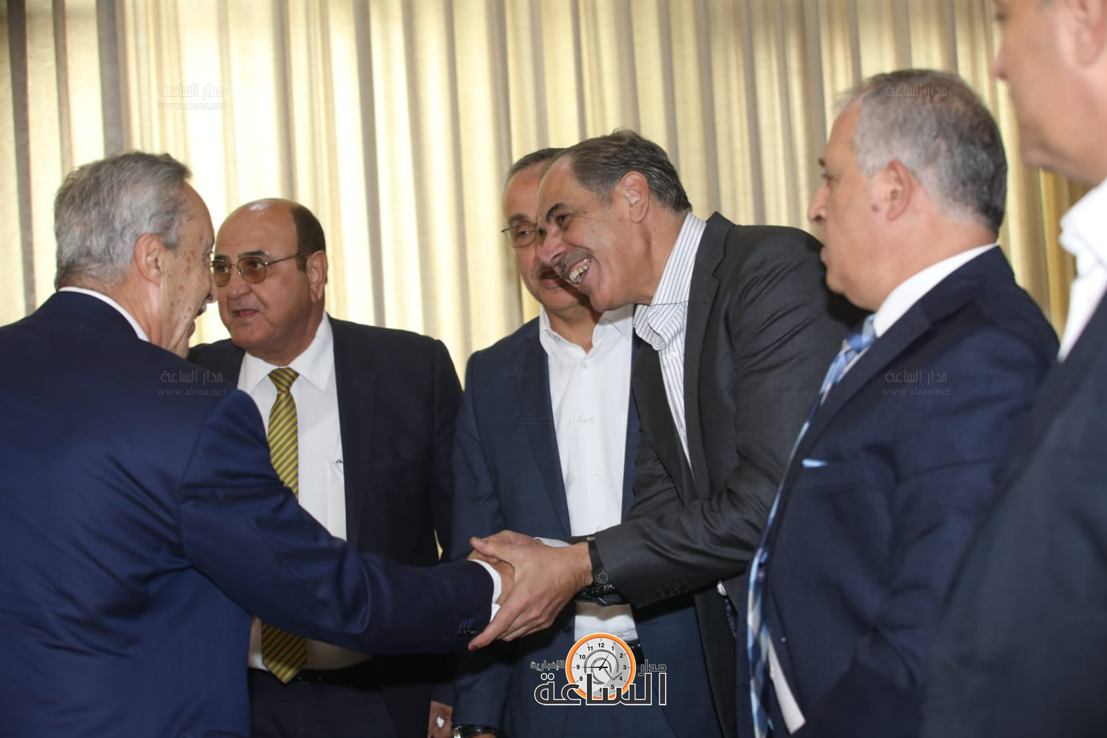 Madar Al-Saa Images 0.9845127753176186