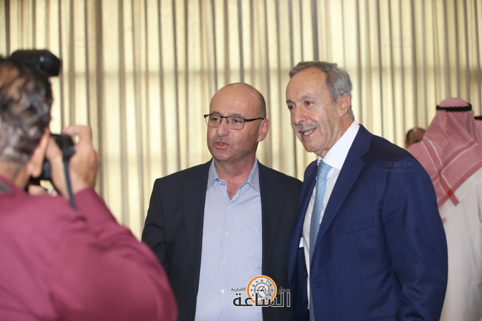 Madar Al-Saa Images 0.8673415679735352