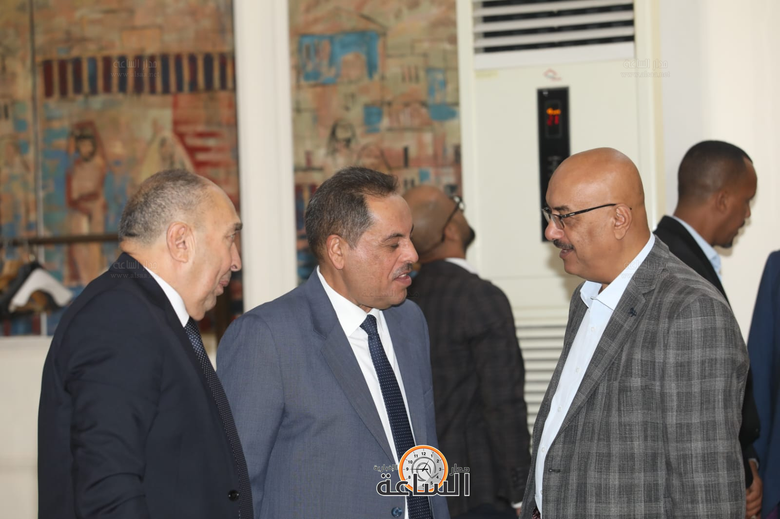 Madar Al-Saa Images 0.9817097507370467