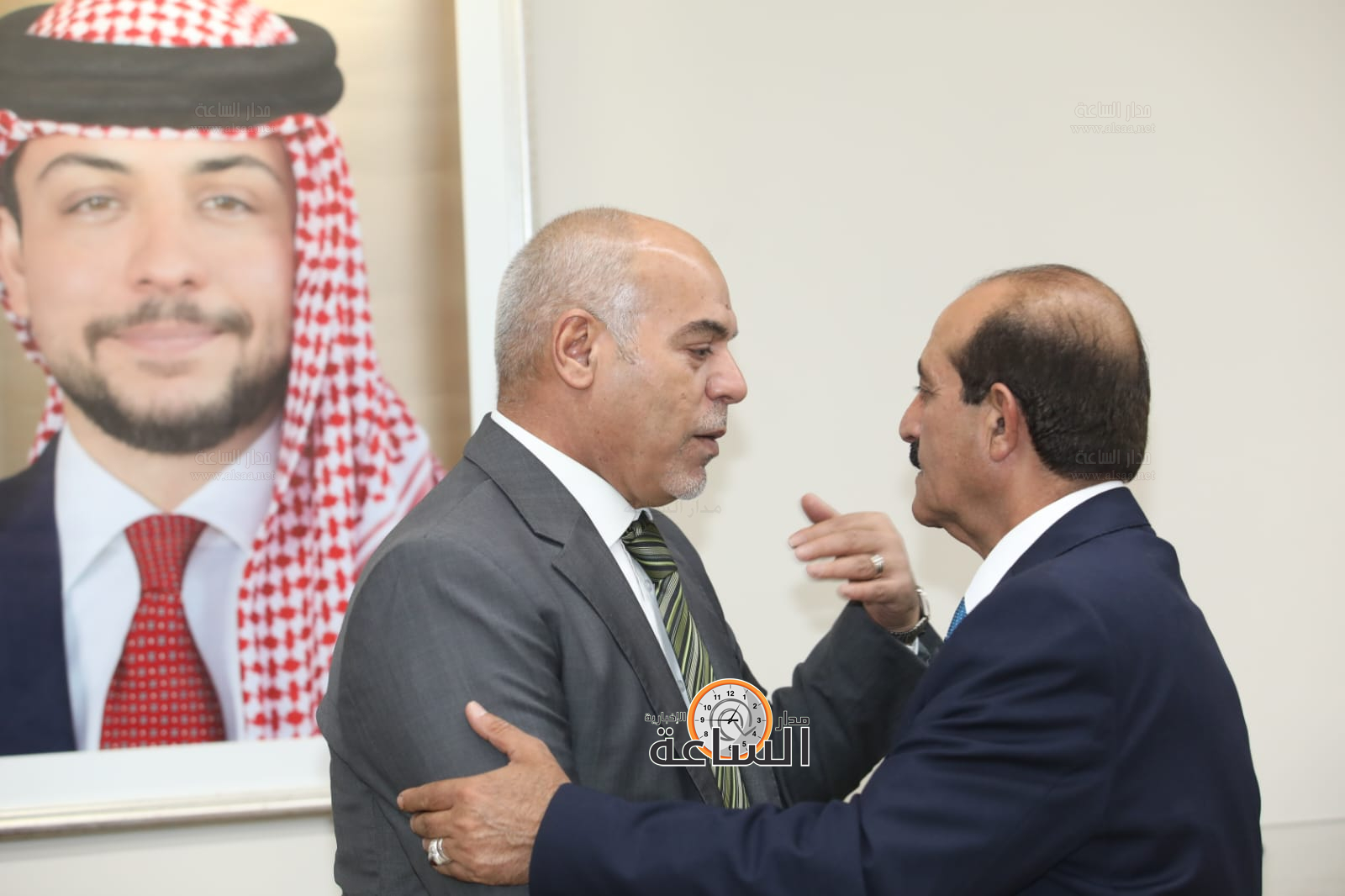 Madar Al-Saa Images 0.4990962566669801