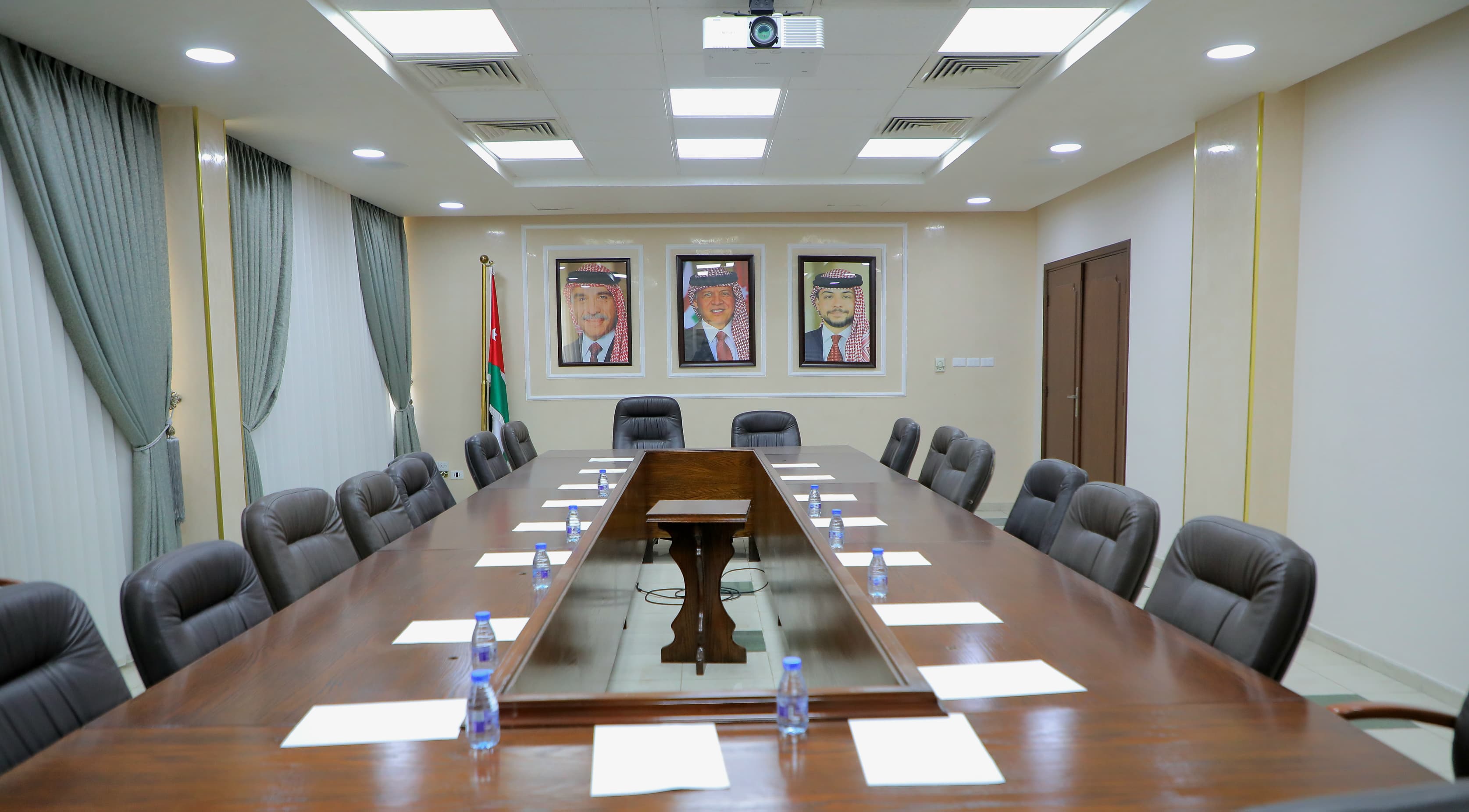 Madar Al-Saa Images 0.9166839823472694