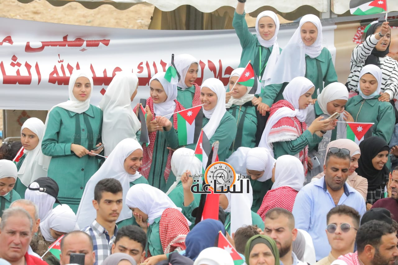 Madar Al-Saa Images 0.6158093972863037