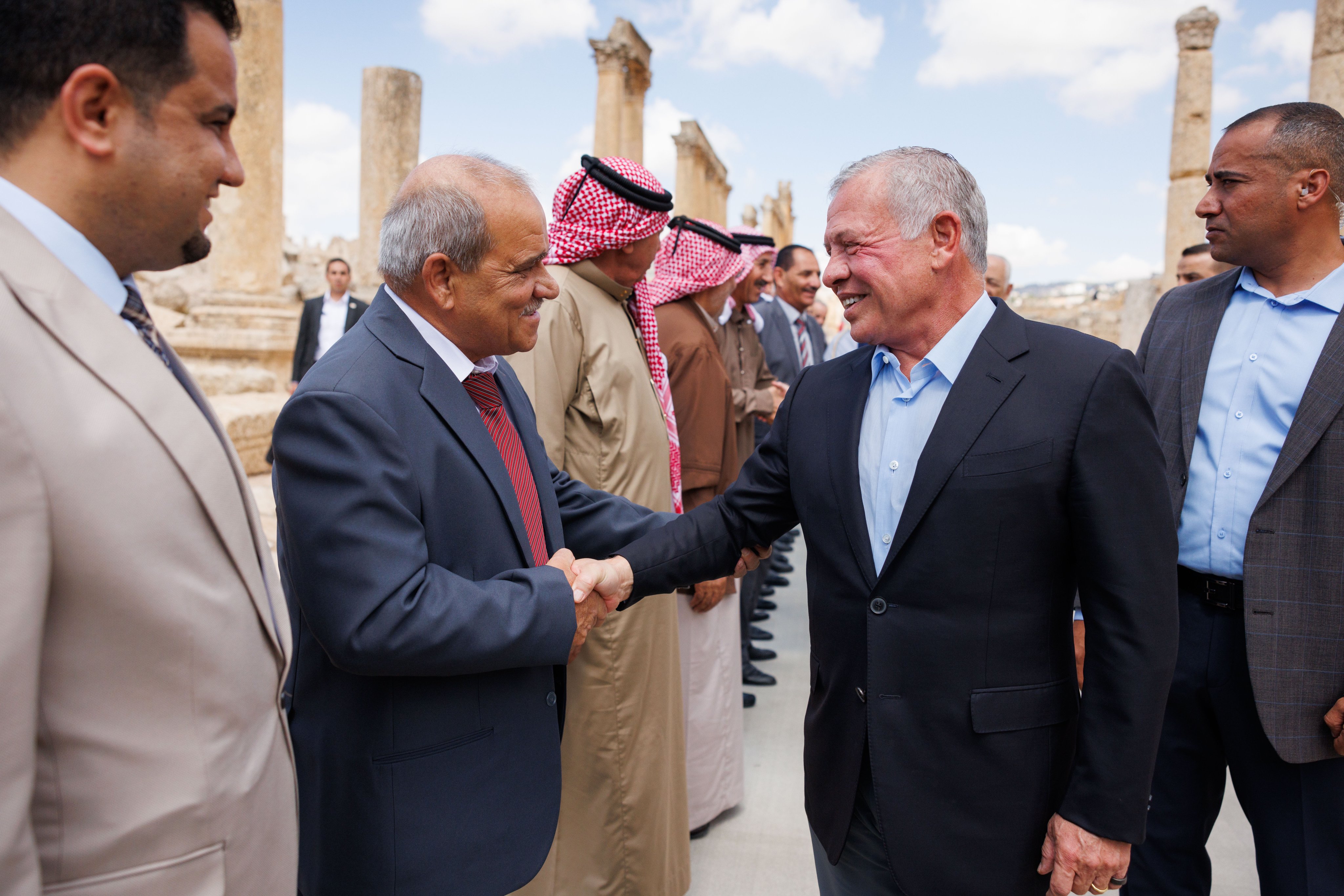 Madar Al-Saa Images 0.6823773640718667