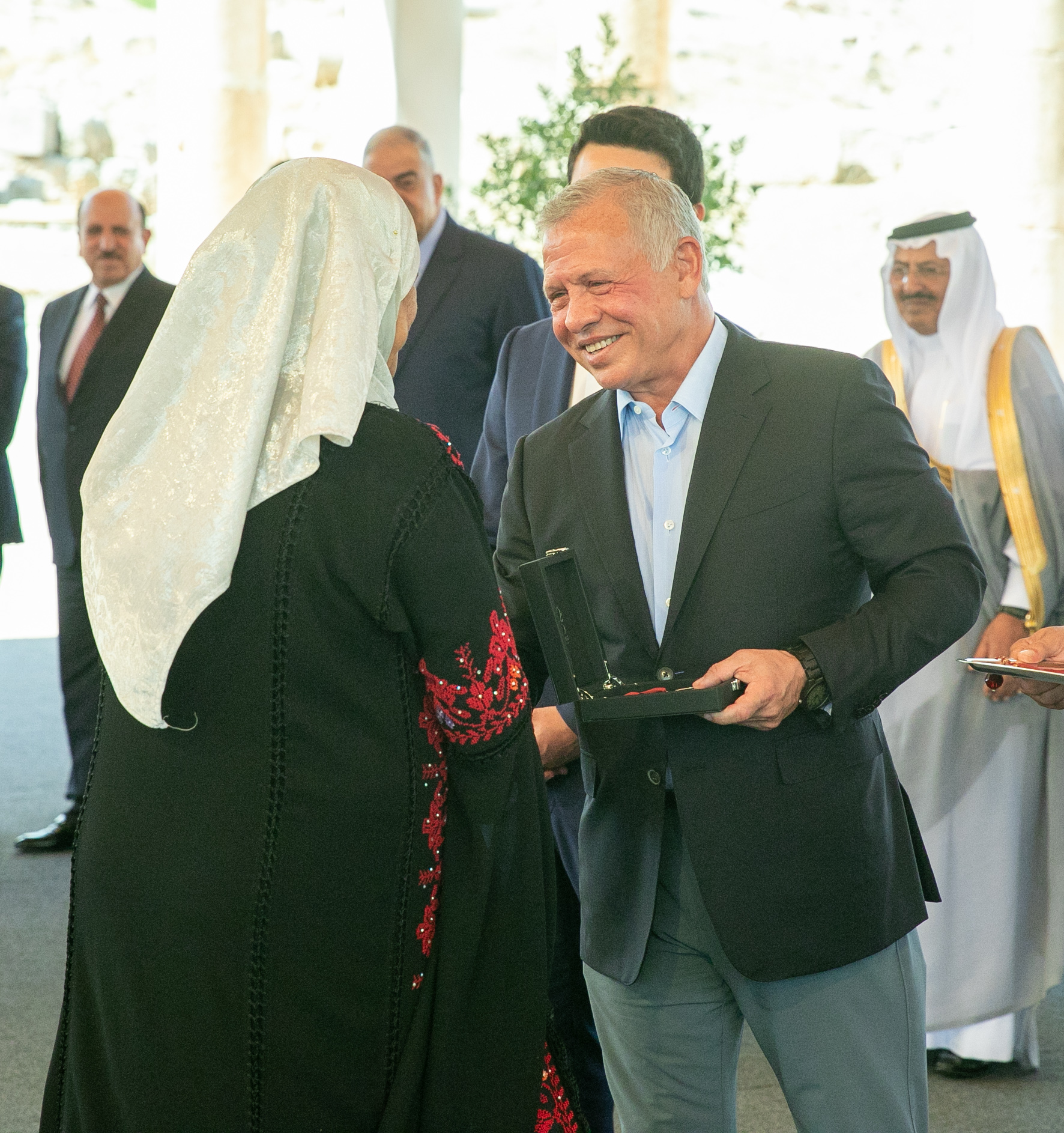 Madar Al-Saa Images 0.7705331695948334