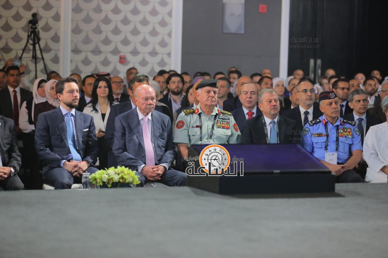 Madar Al-Saa Images 0.4576635612379436