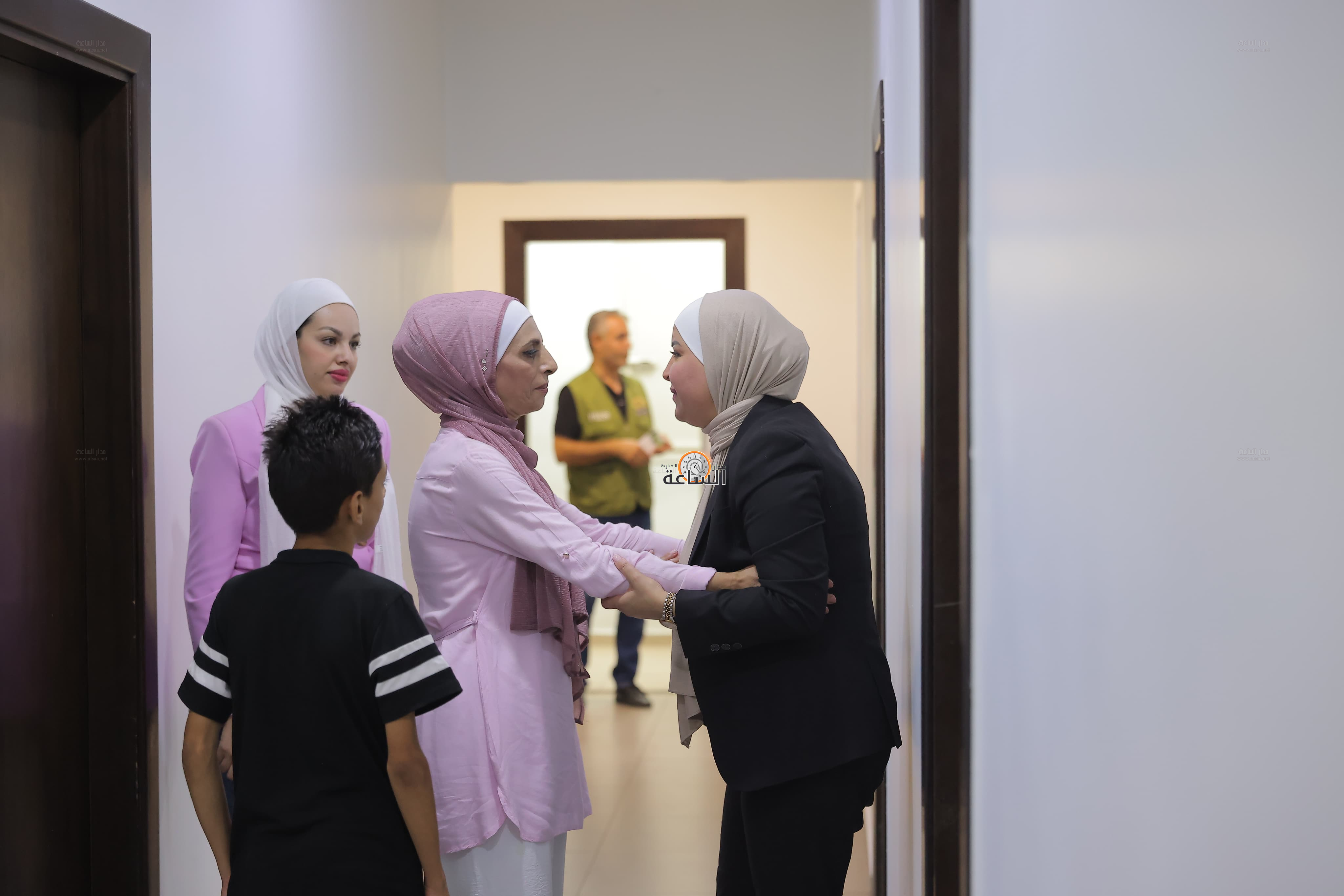 Madar Al-Saa Images 0.32537043370699337