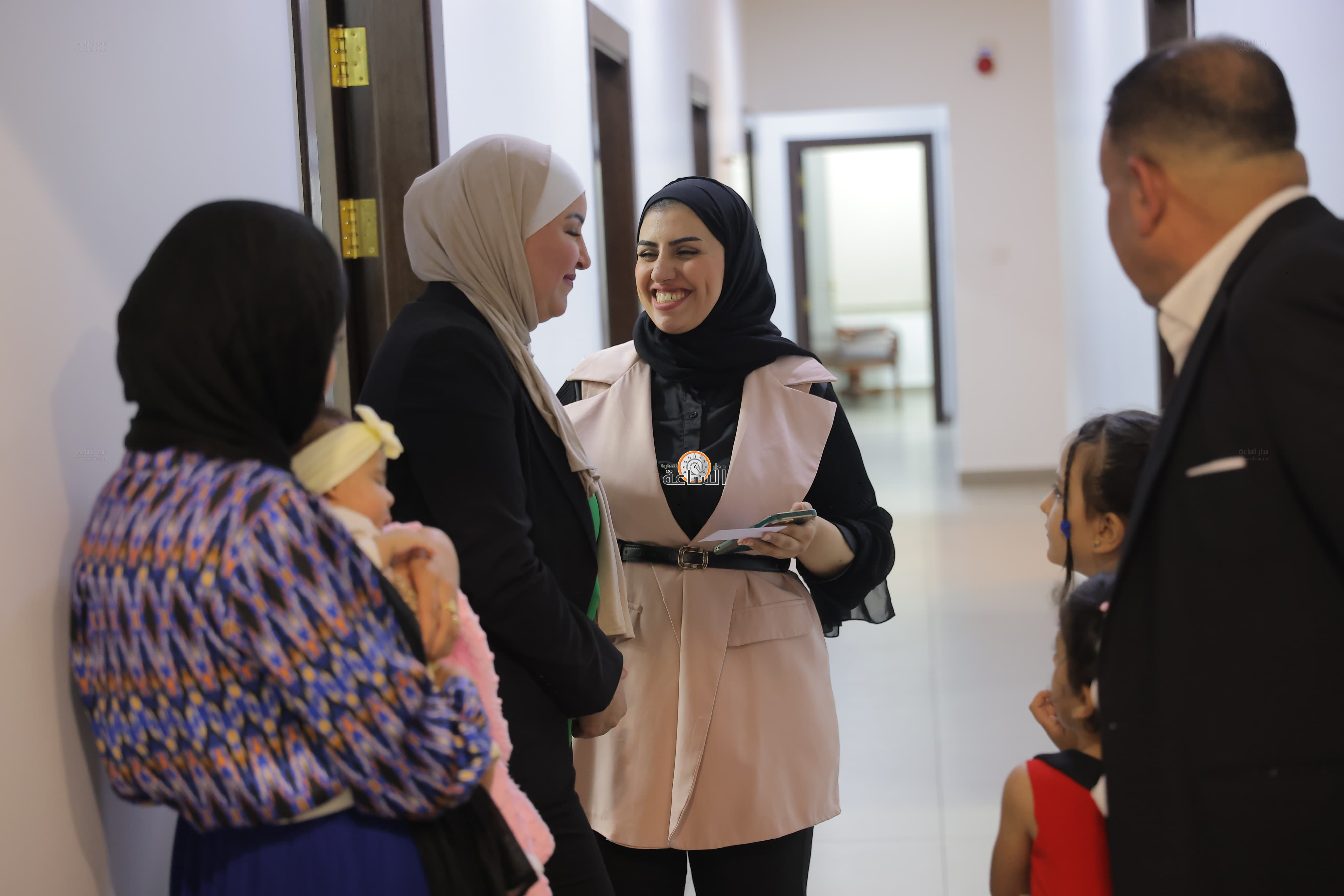 Madar Al-Saa Images 0.7294517957585602