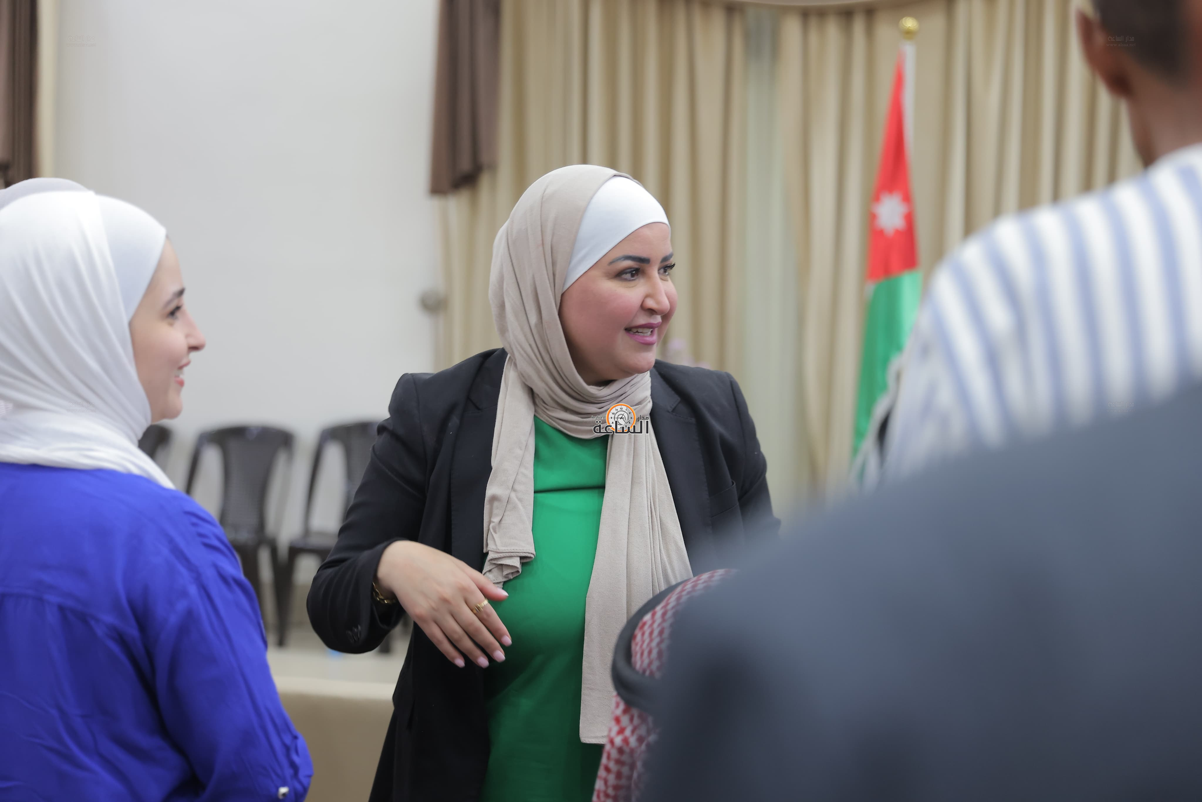 Madar Al-Saa Images 0.2596277601279231