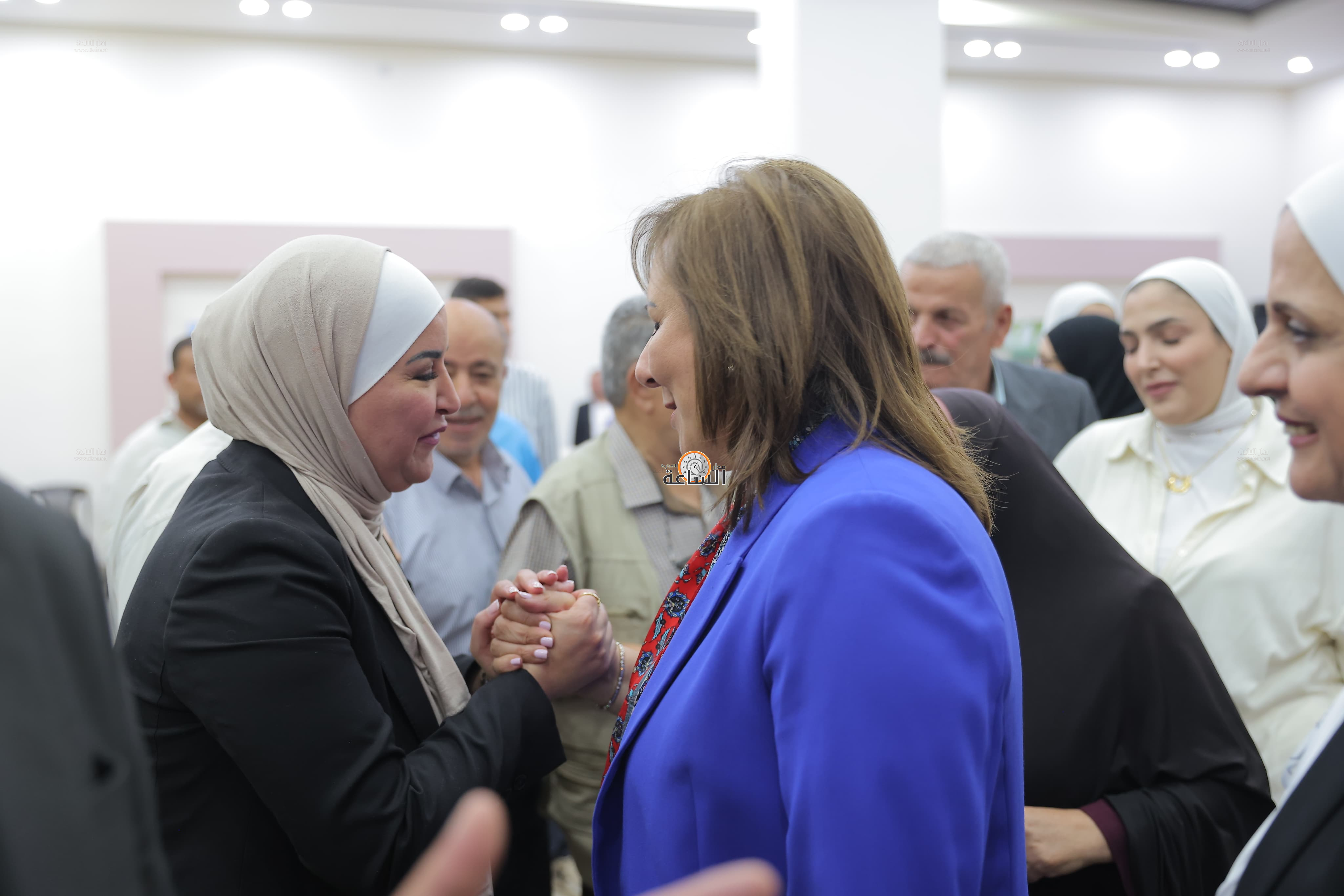 Madar Al-Saa Images 0.5866397362289617