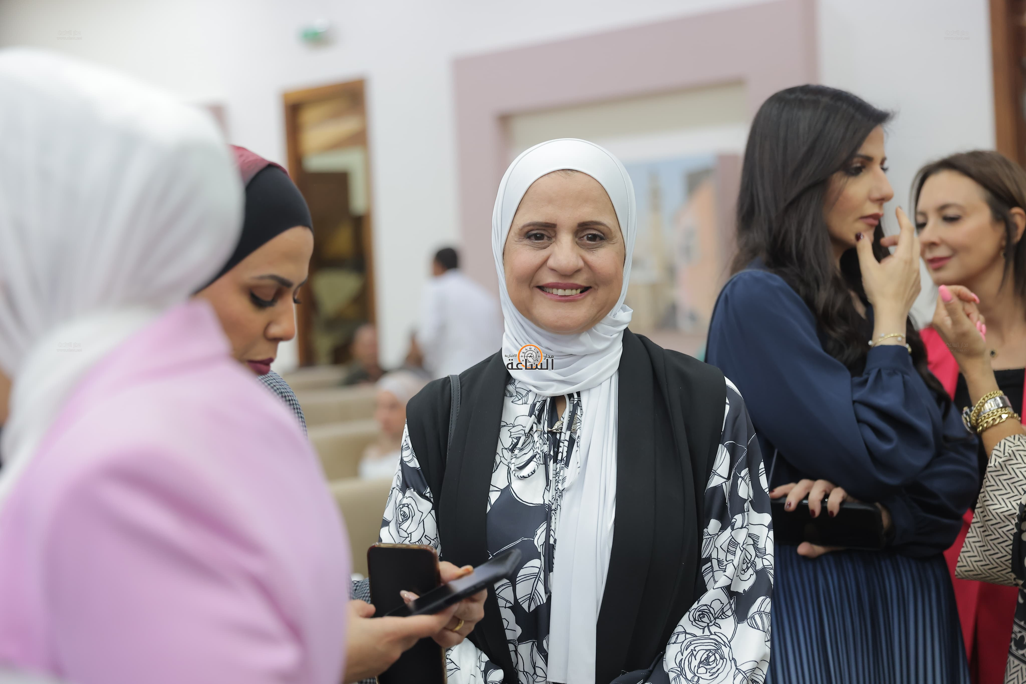 Madar Al-Saa Images 0.5898164645770947