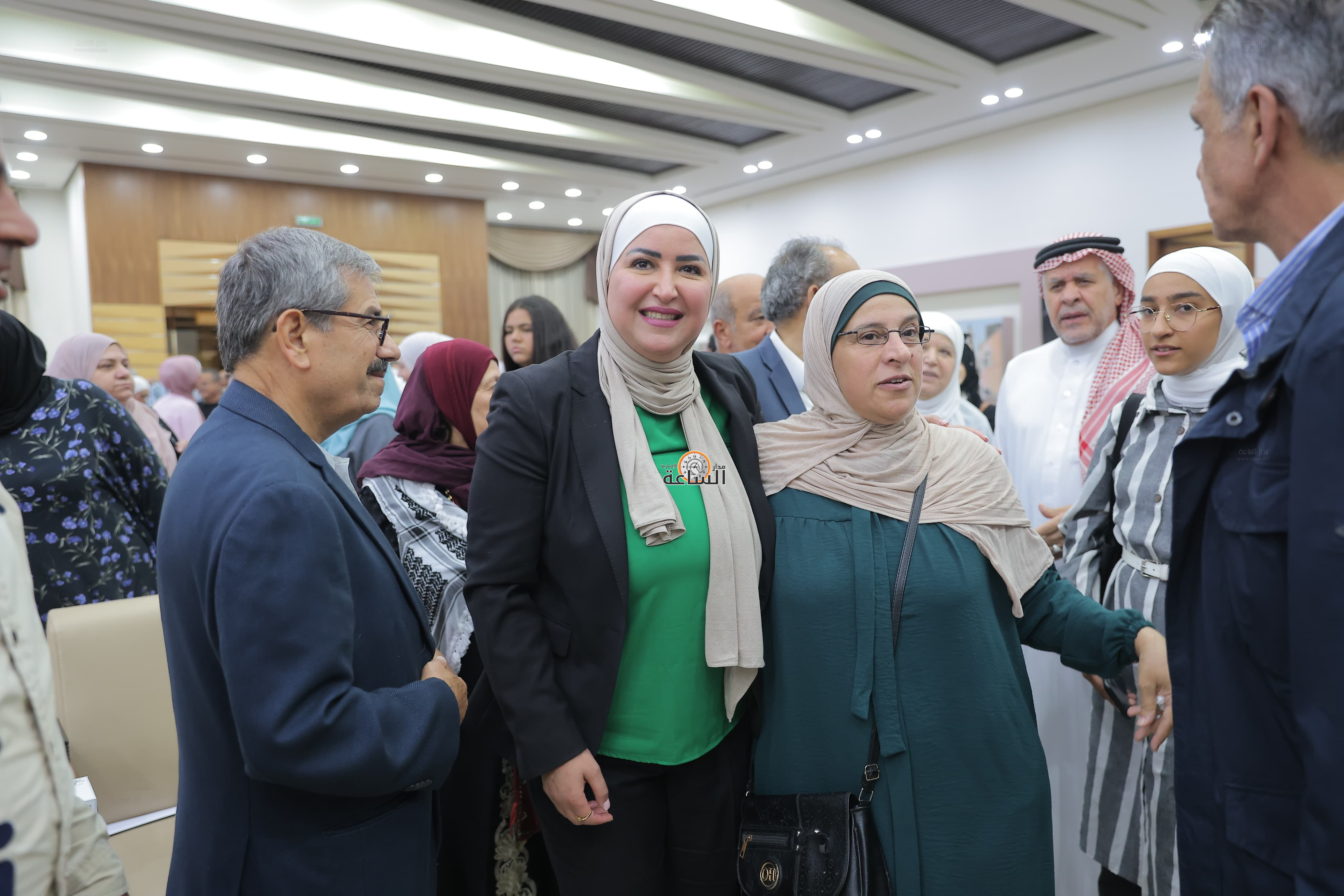 Madar Al-Saa Images 0.19615129434997414