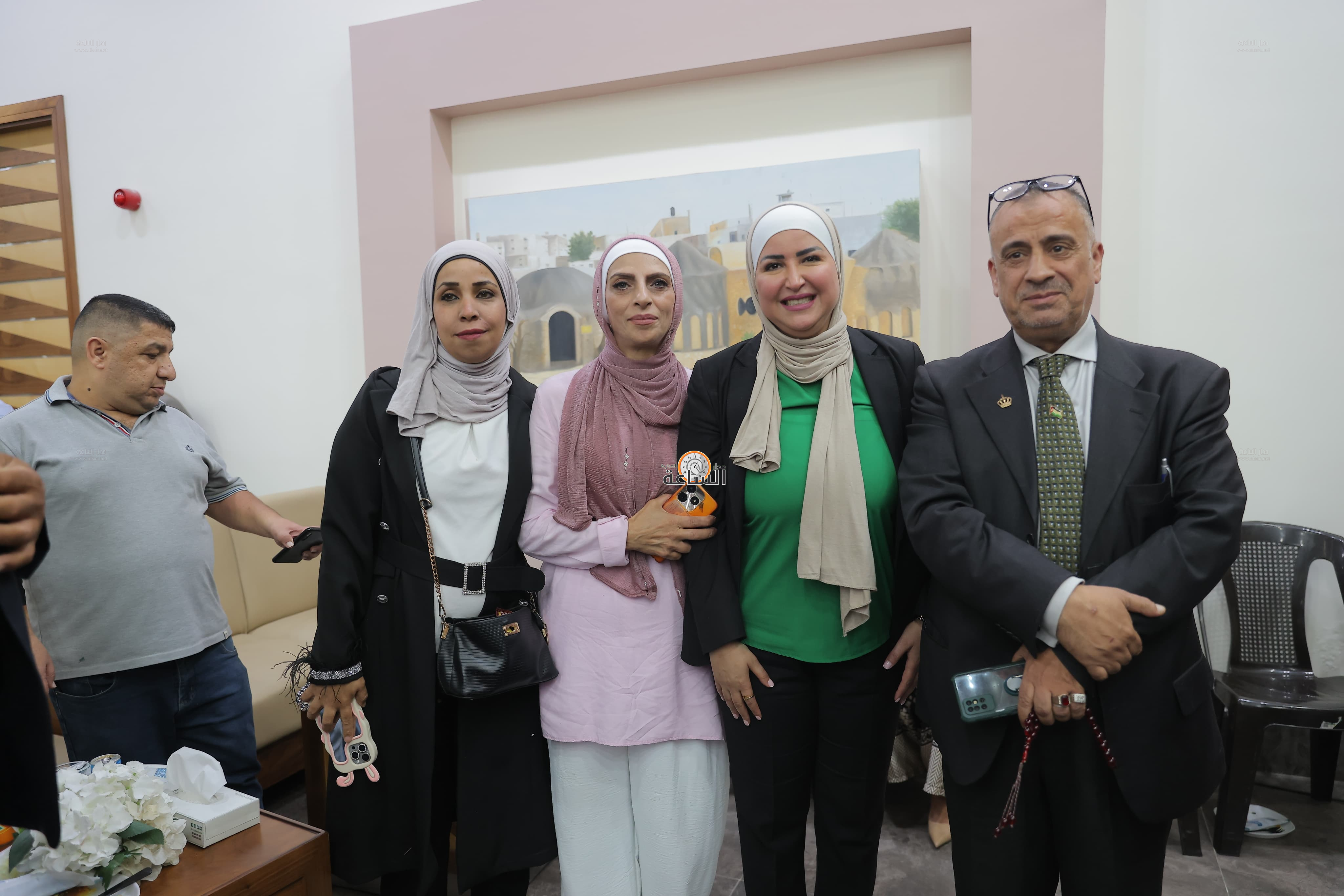 Madar Al-Saa Images 0.6787723818778961