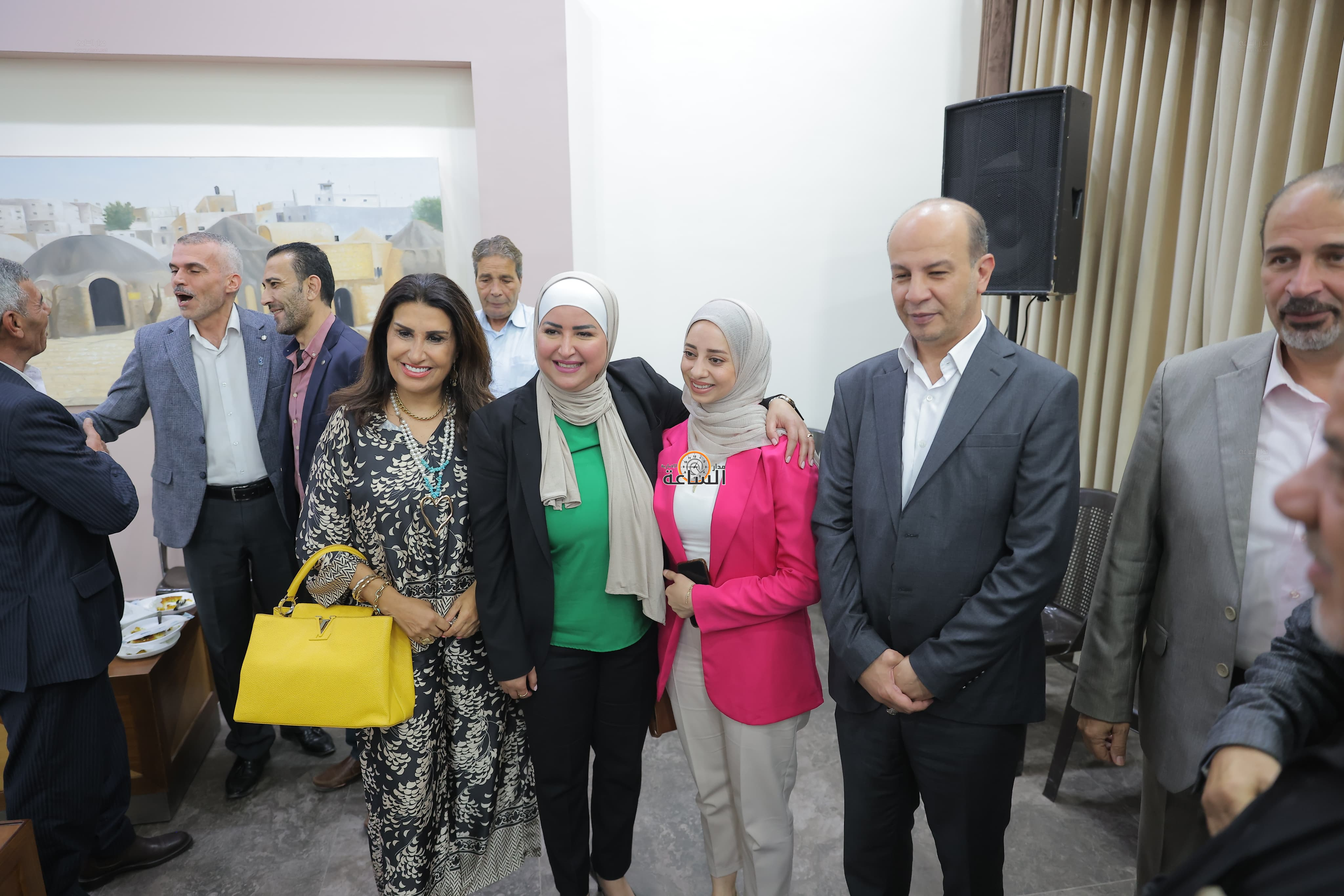 Madar Al-Saa Images 0.2798348964969608