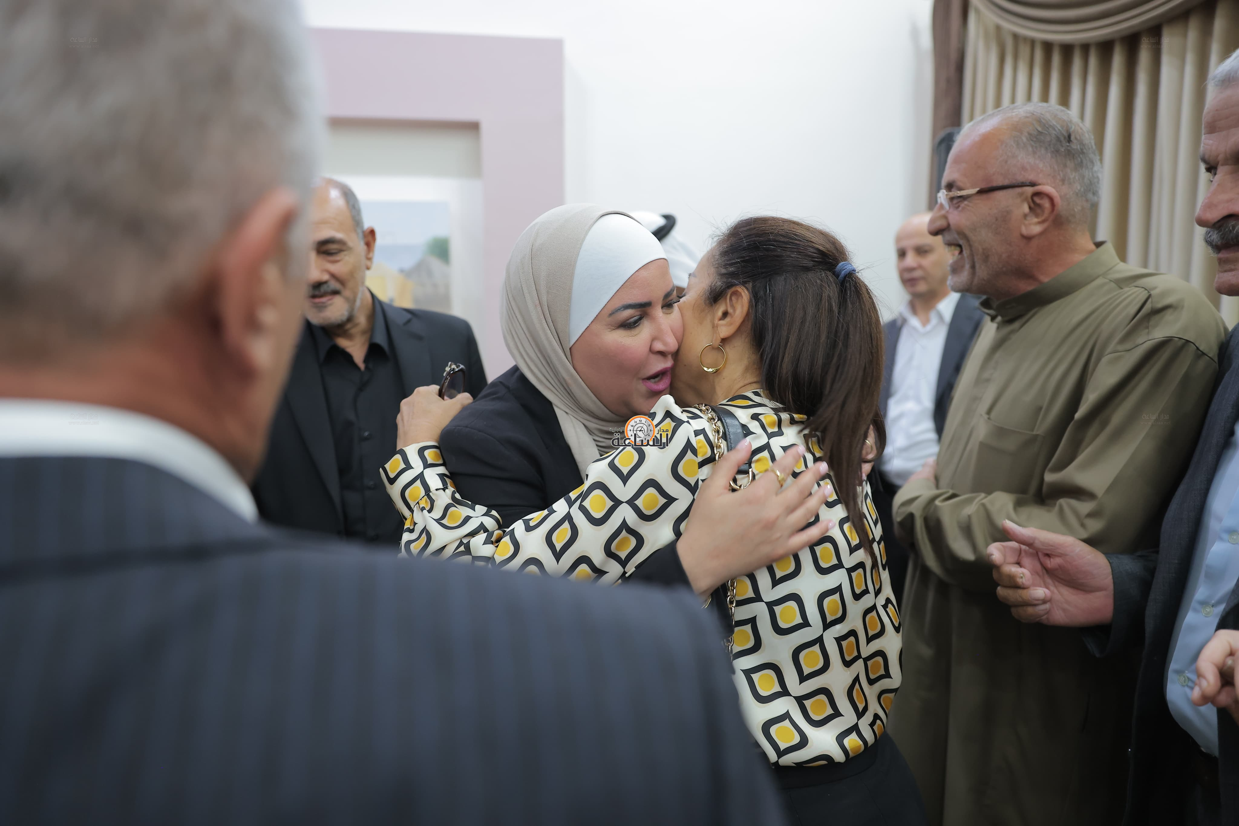 Madar Al-Saa Images 0.07777660253369967