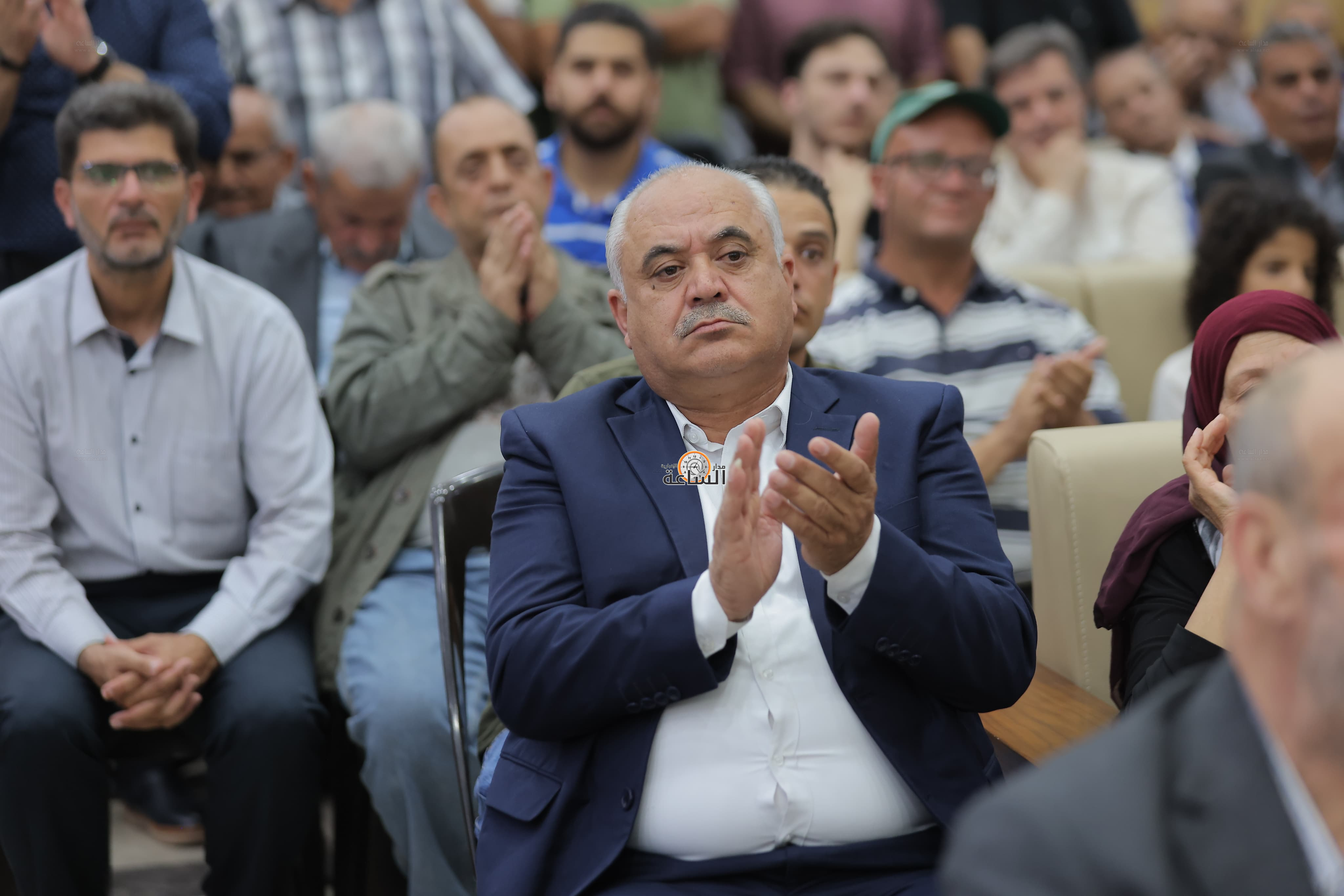 Madar Al-Saa Images 0.9985719546740708