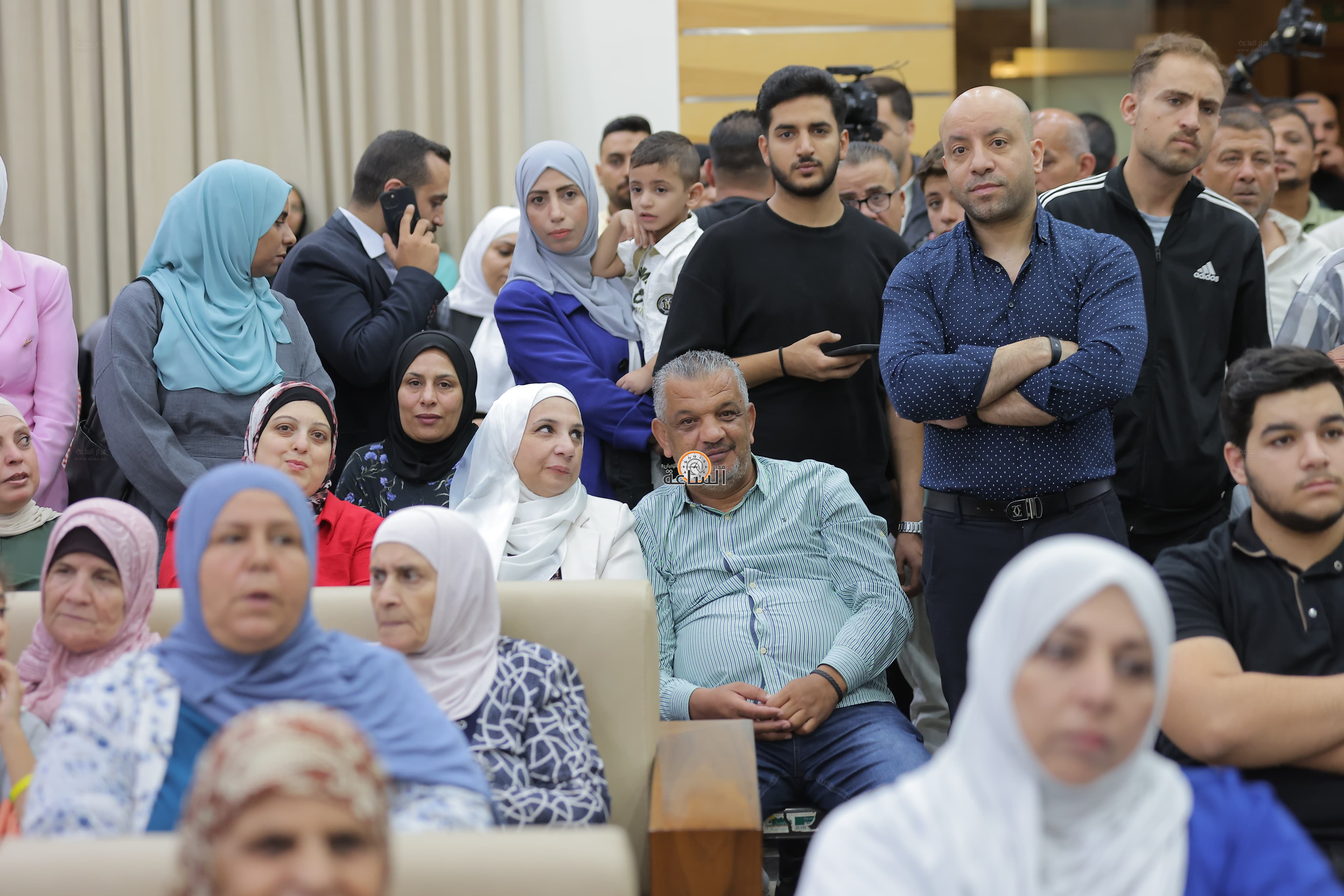 Madar Al-Saa Images 0.007619979500361973