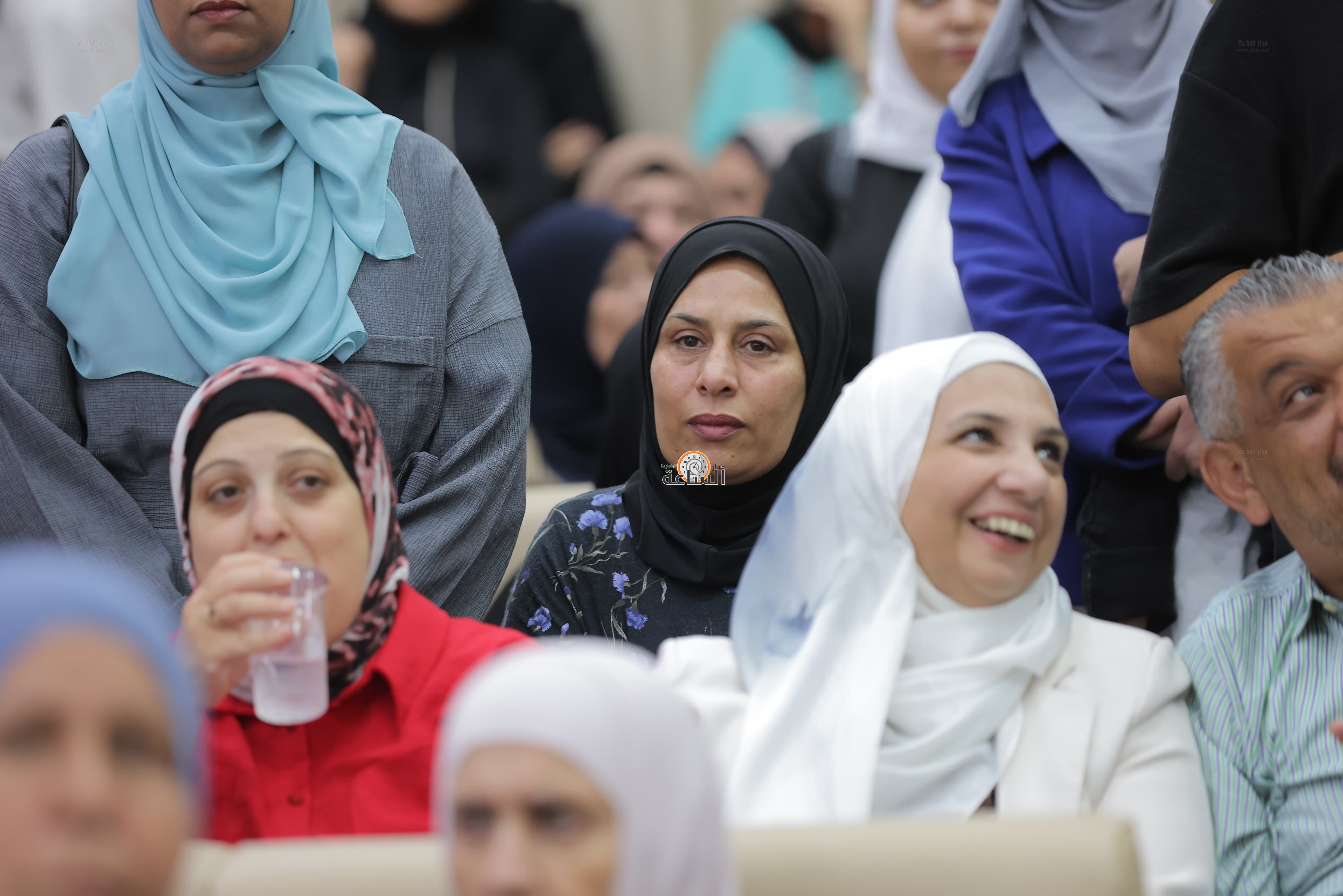 Madar Al-Saa Images 0.7686436225115869