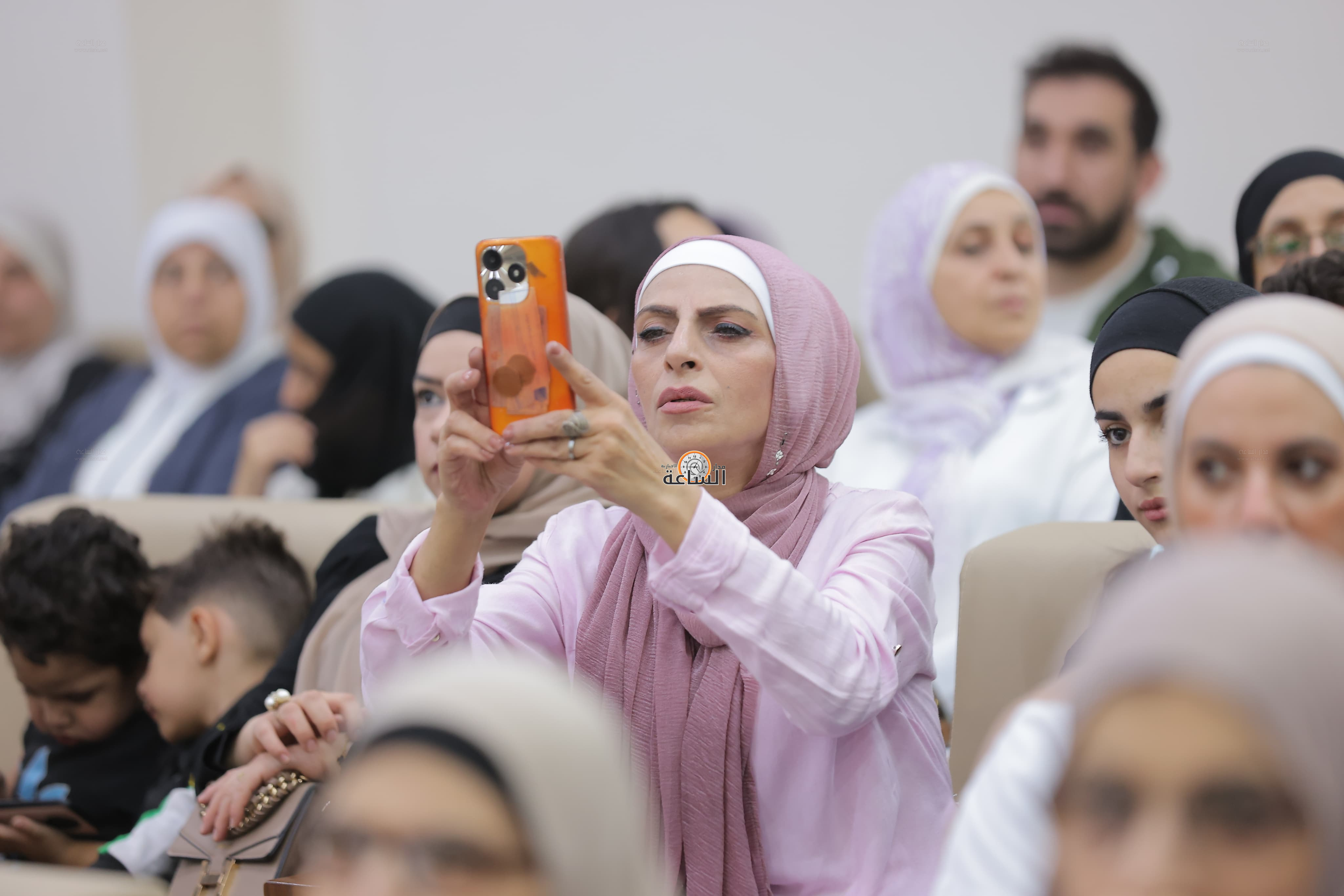 Madar Al-Saa Images 0.9217790136705284