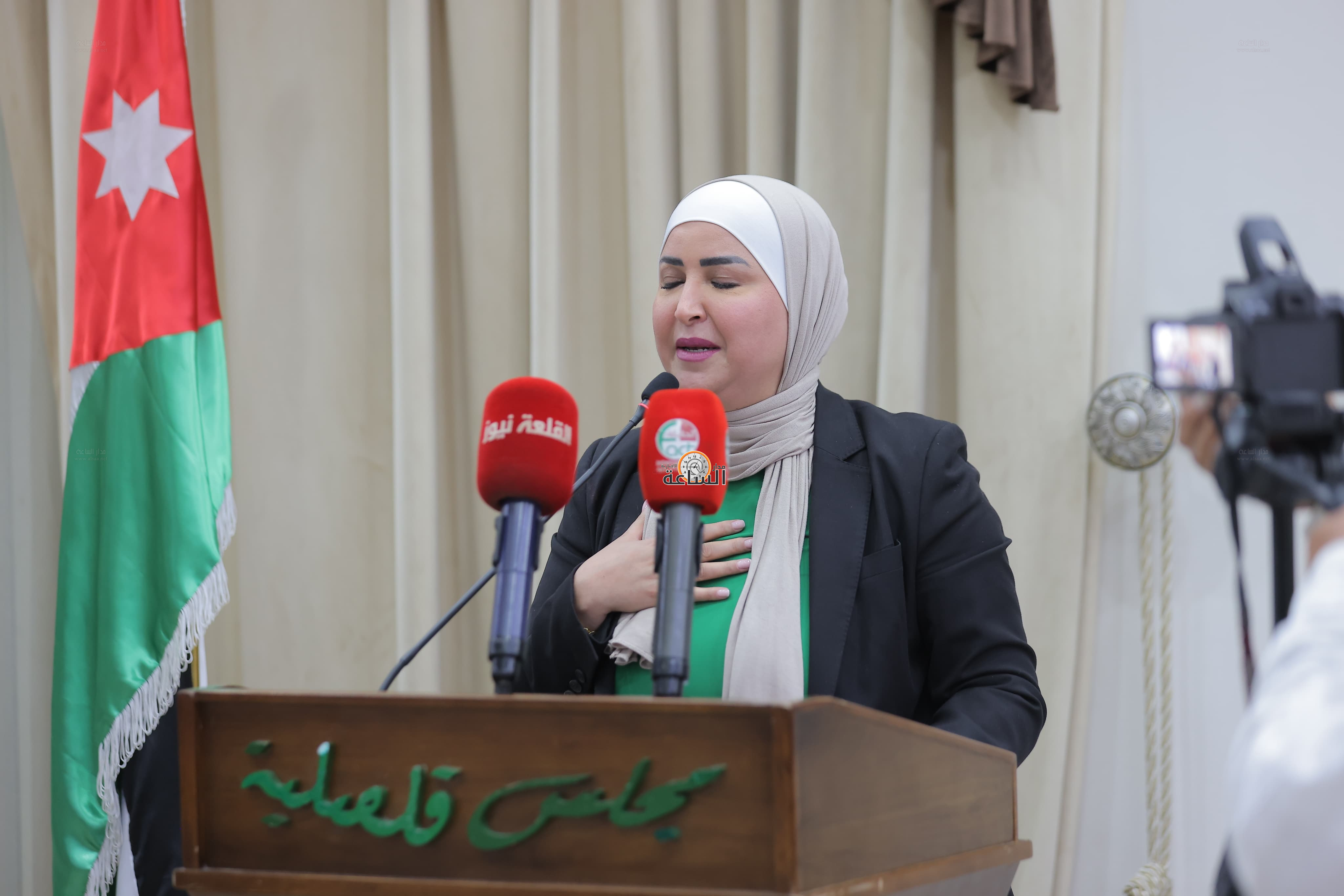 Madar Al-Saa Images 0.9906926245214736